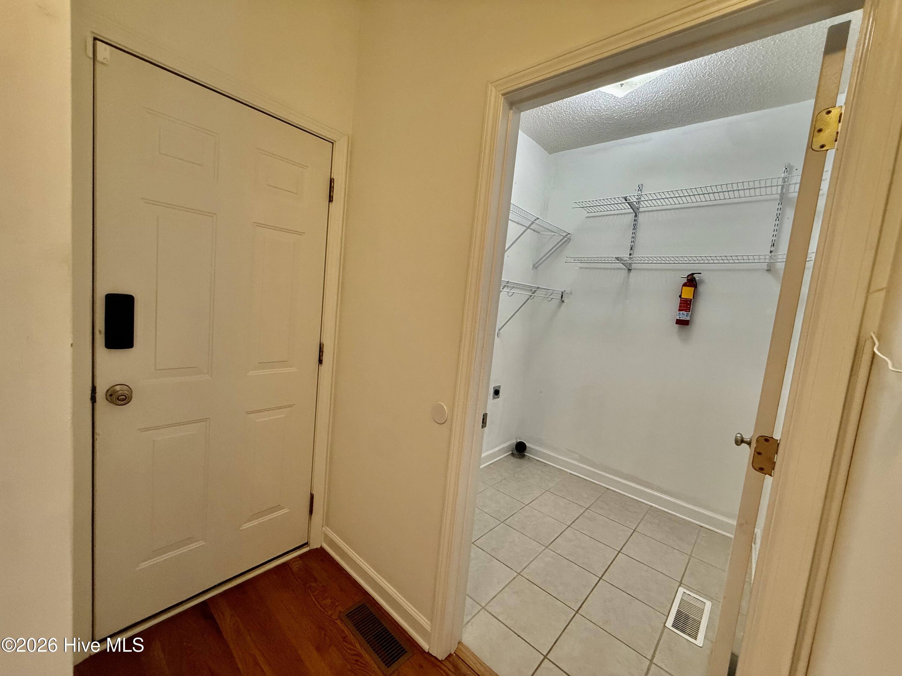 1320 Burning Tree Road Property Photo 7
