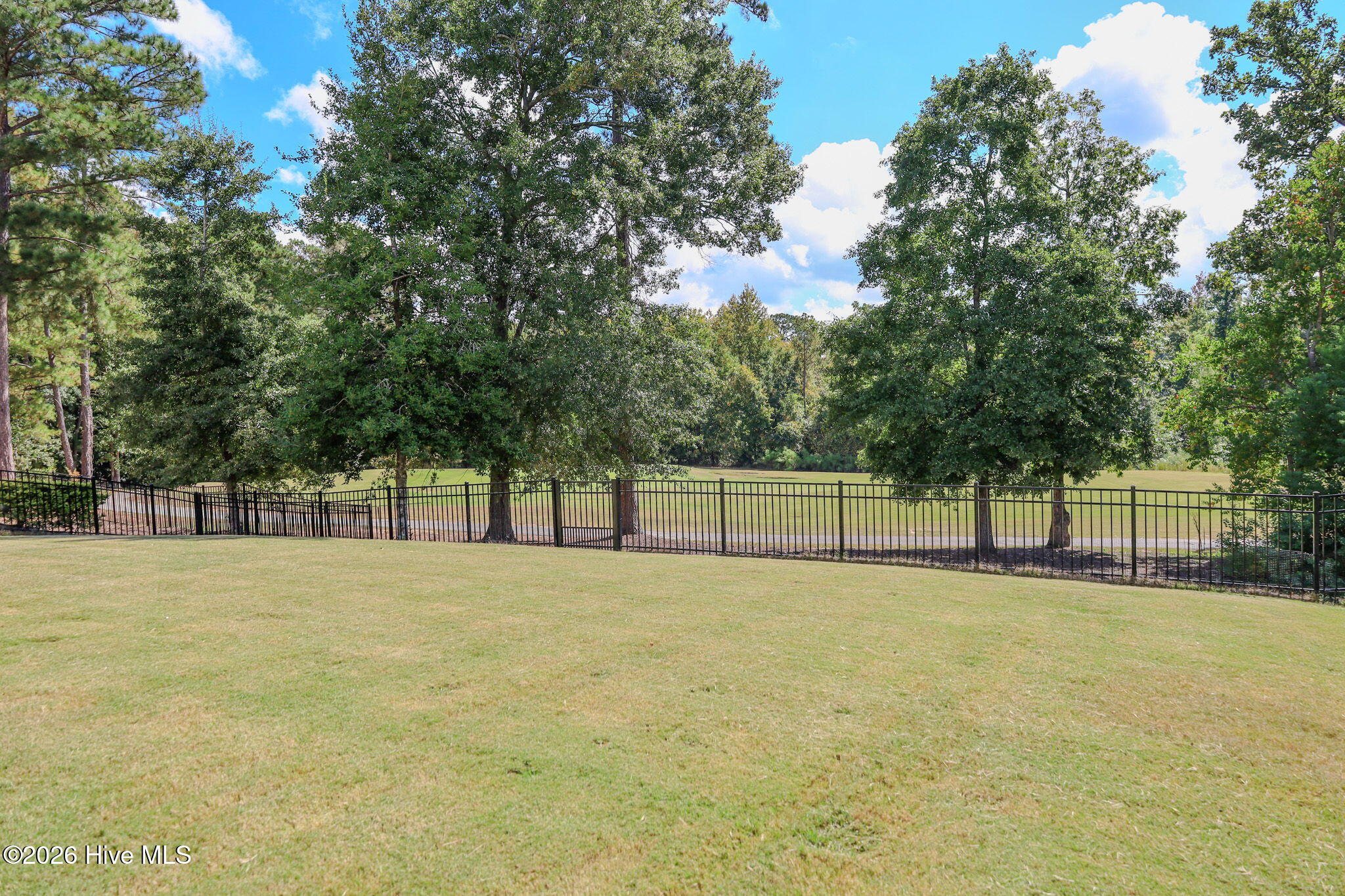 5637 Sunbury Loop Property Photo 5