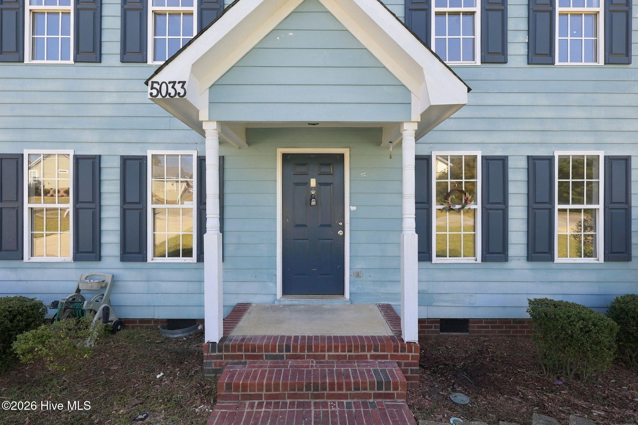 5033 Miranda Drive Property Photo 4