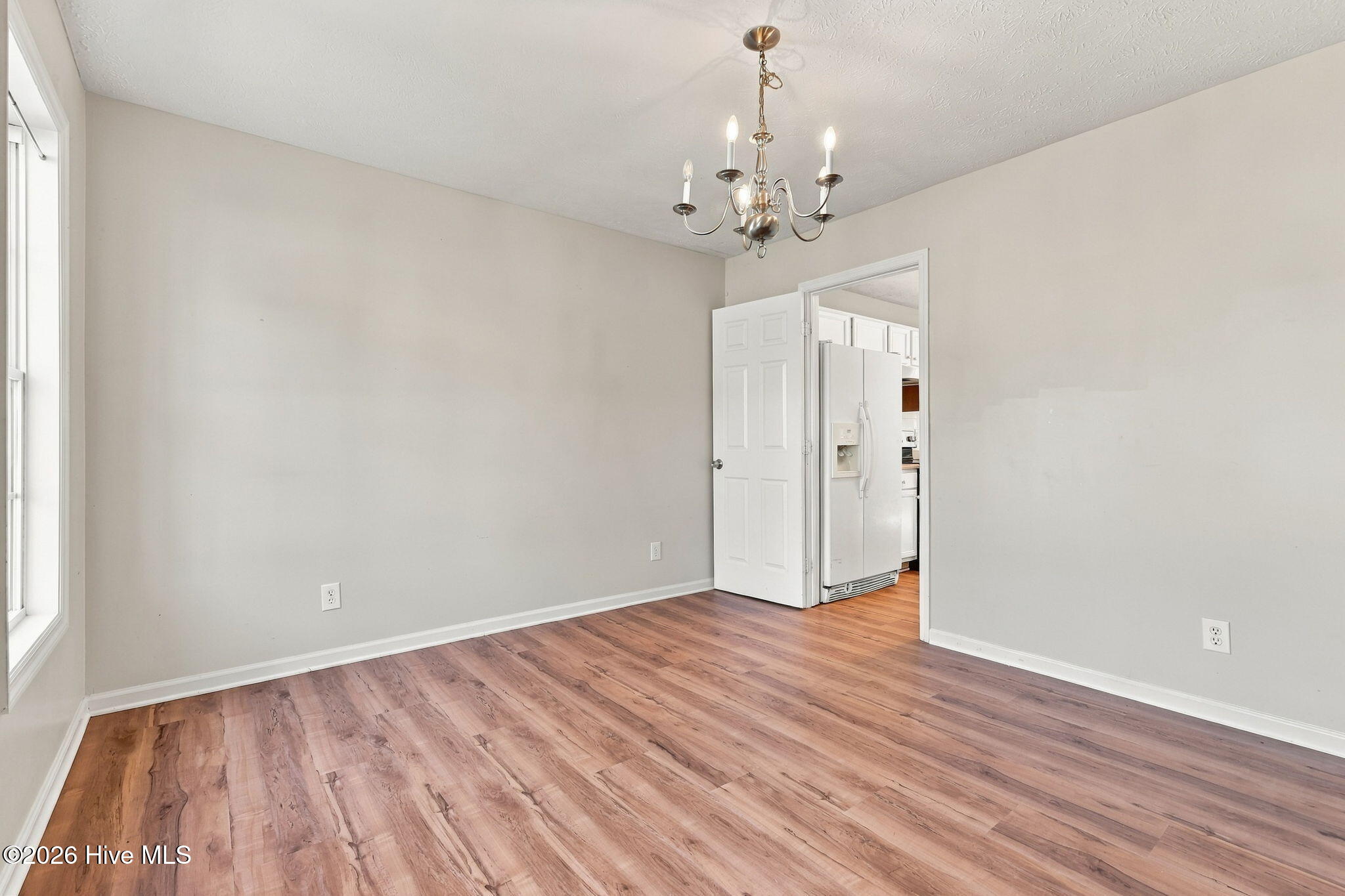 5033 Miranda Drive Property Photo 8