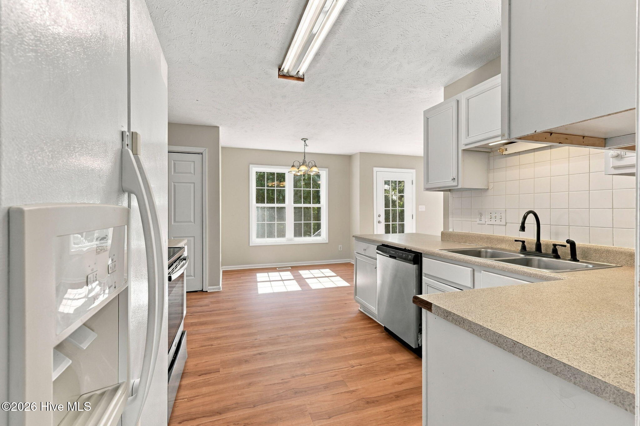 5033 Miranda Drive Property Photo 10