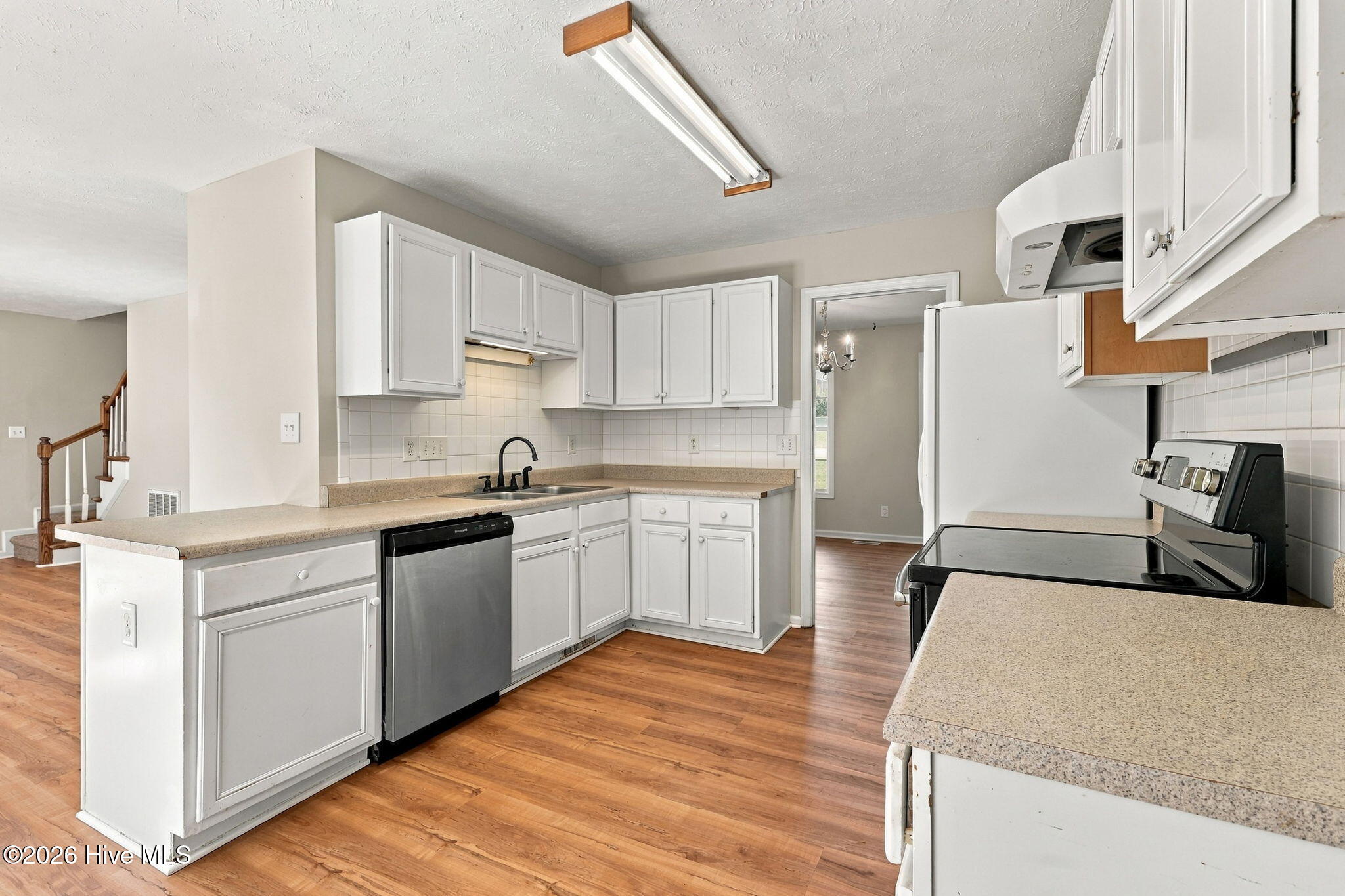 5033 Miranda Drive Property Photo 11