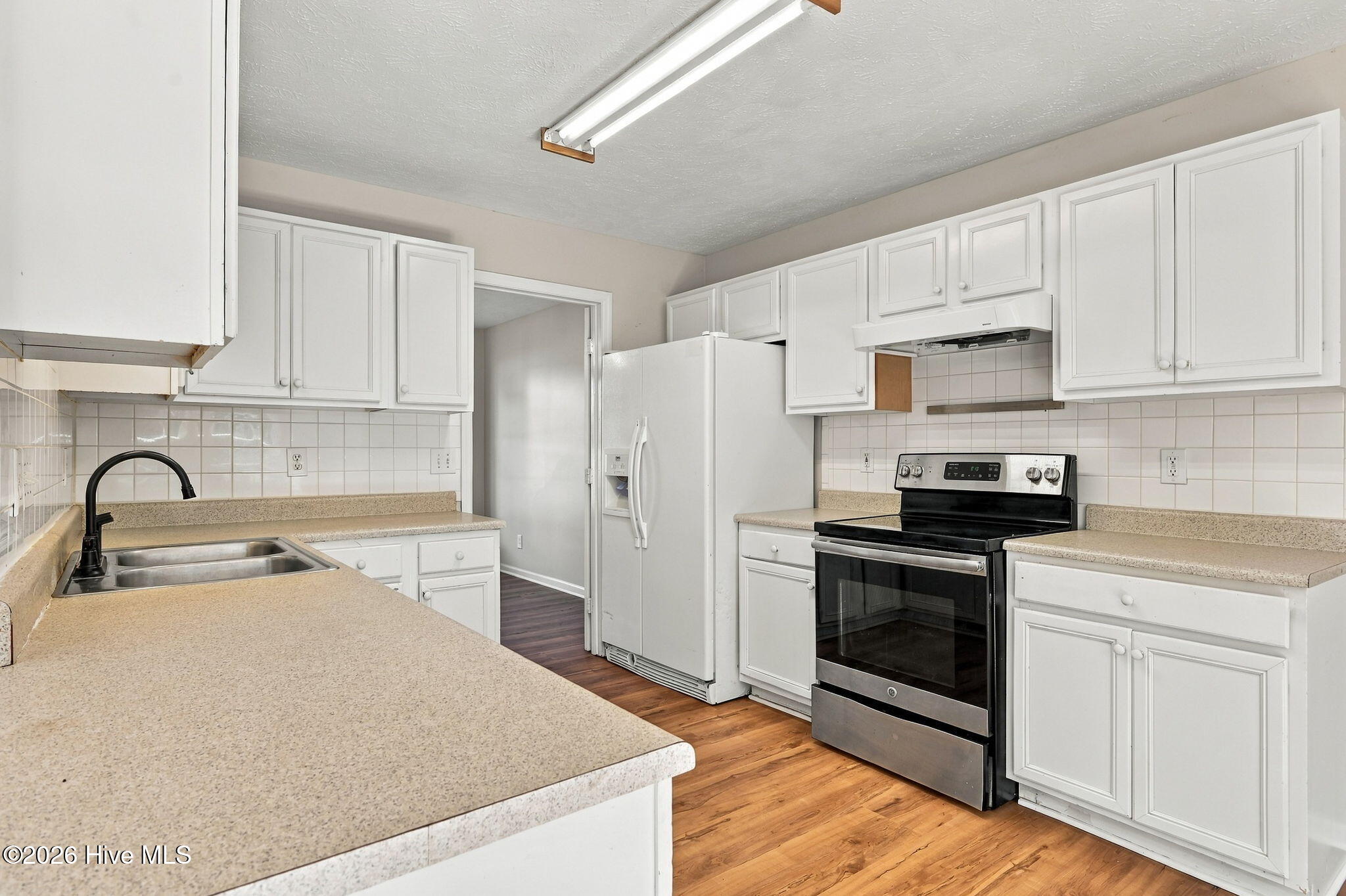 5033 Miranda Drive Property Photo 13