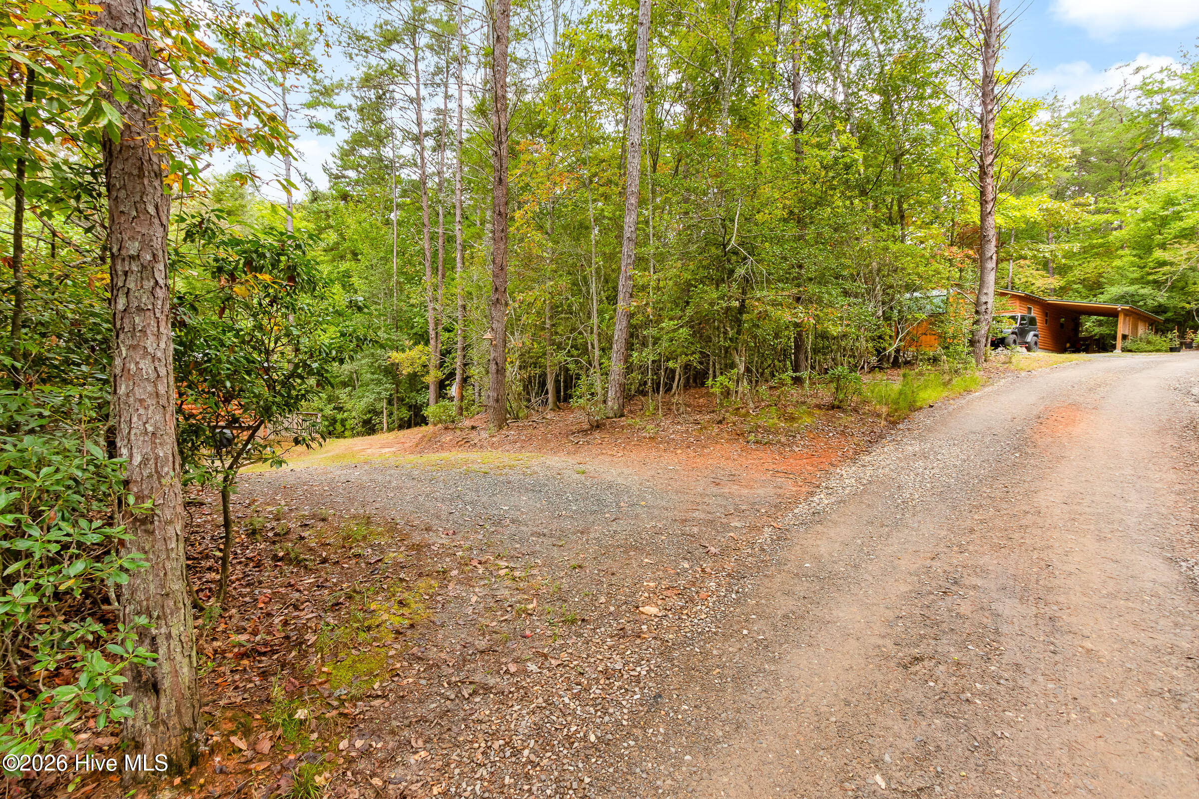 215 Quail Drive Property Photo 2
