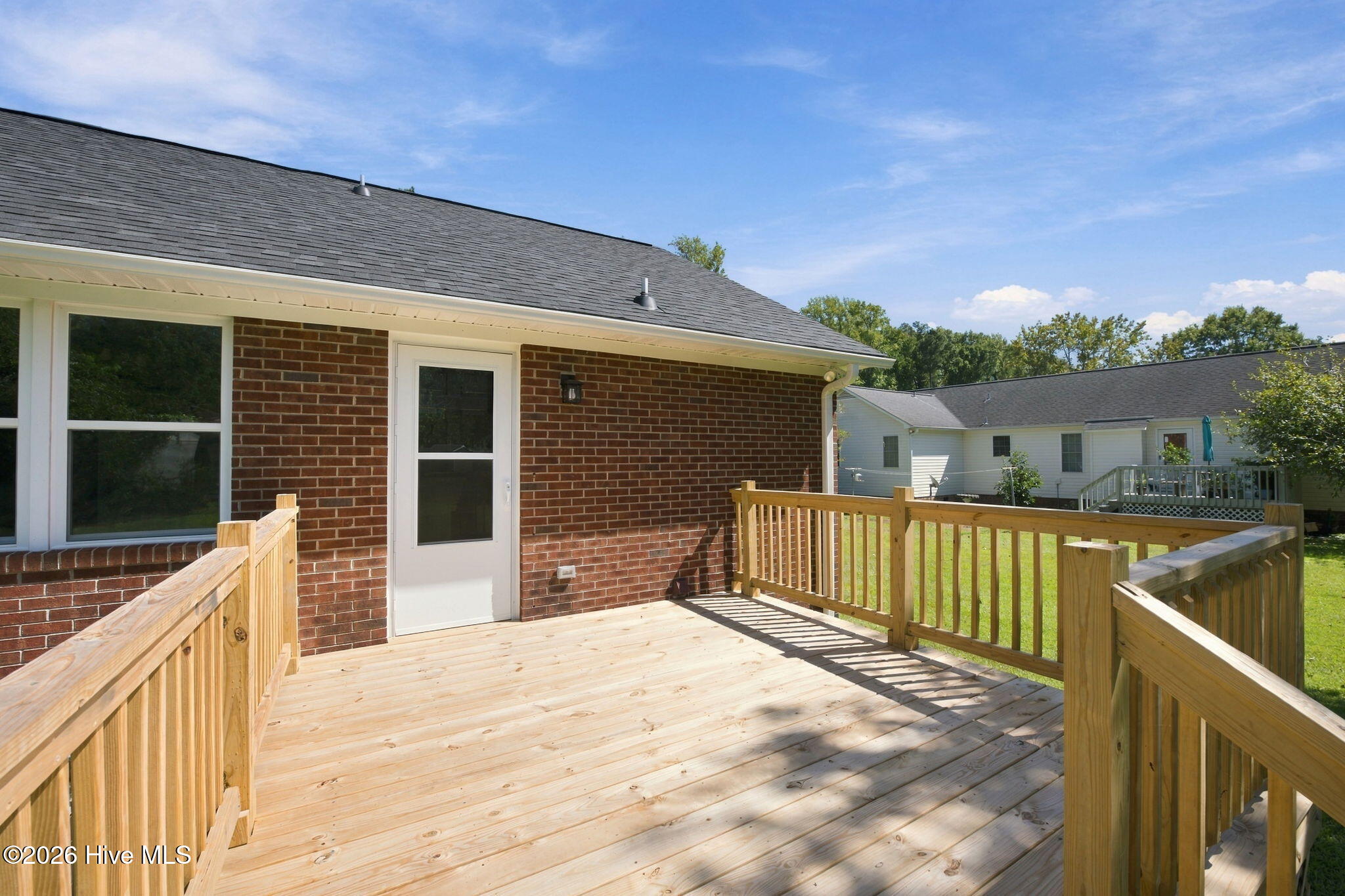4425 Rivershore Drive Property Photo 4