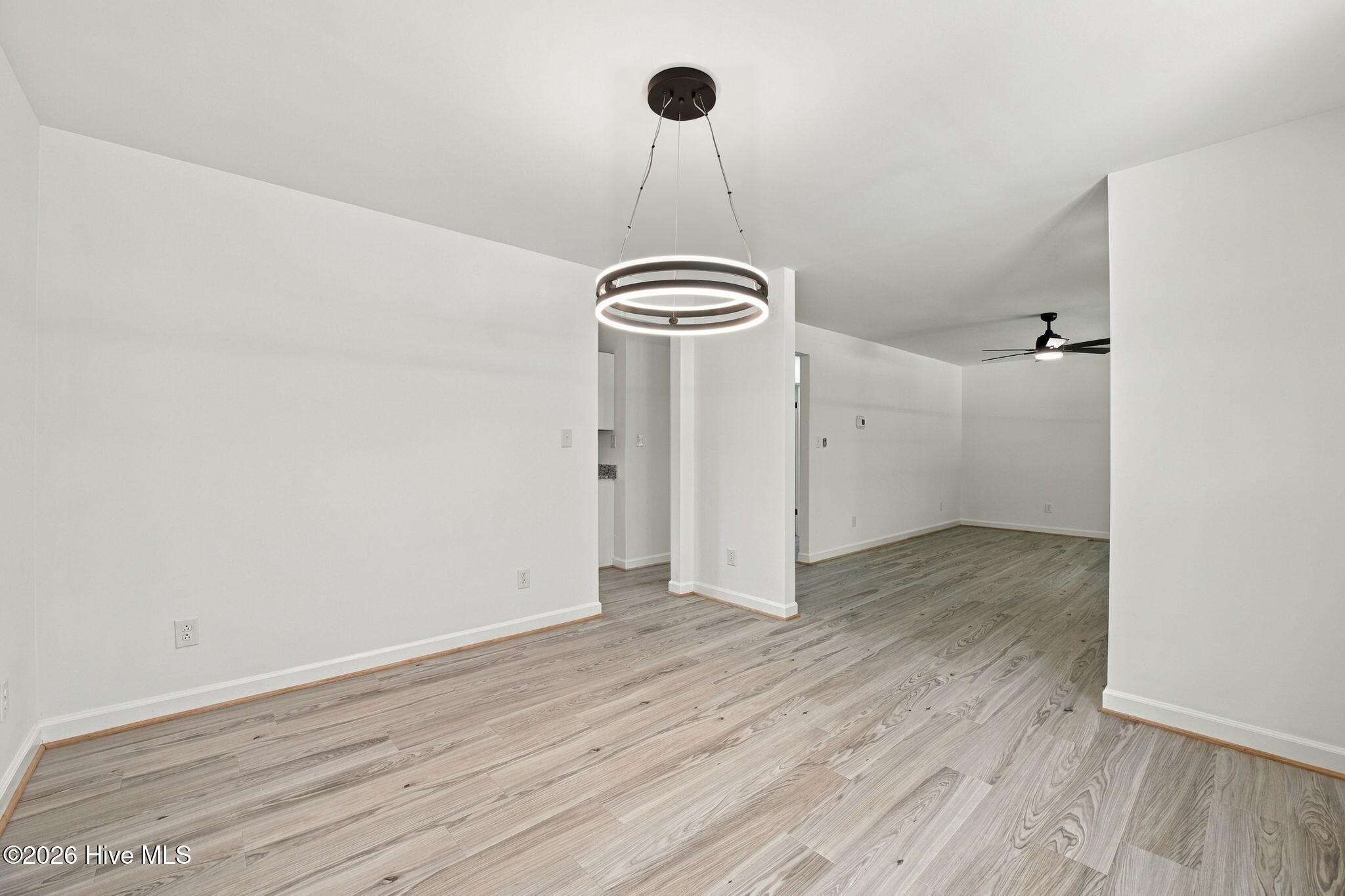 4425 Rivershore Drive Property Photo 8