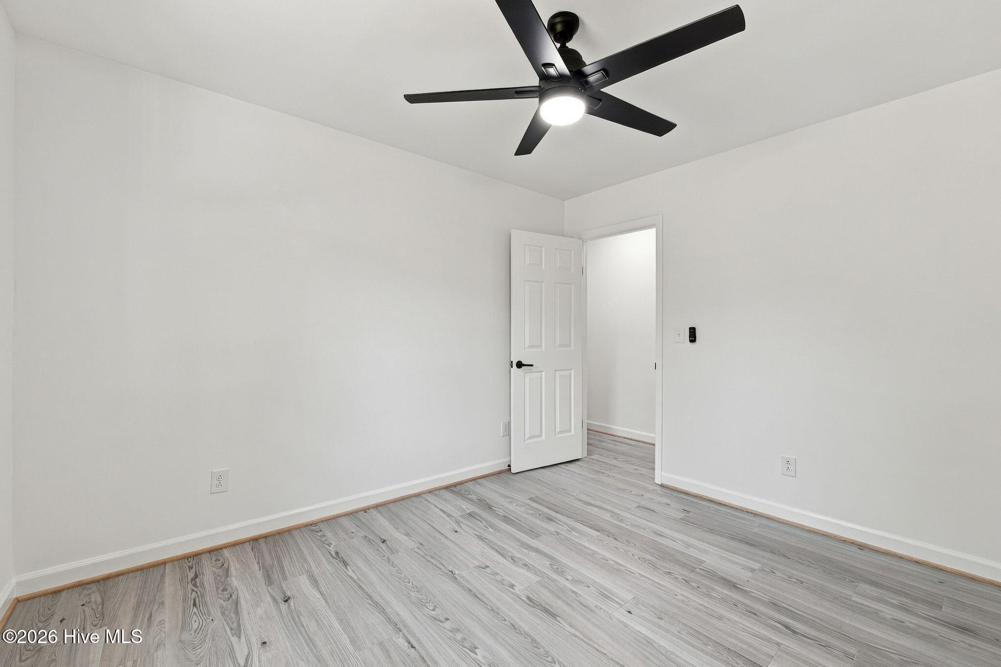4425 Rivershore Drive Property Photo 14