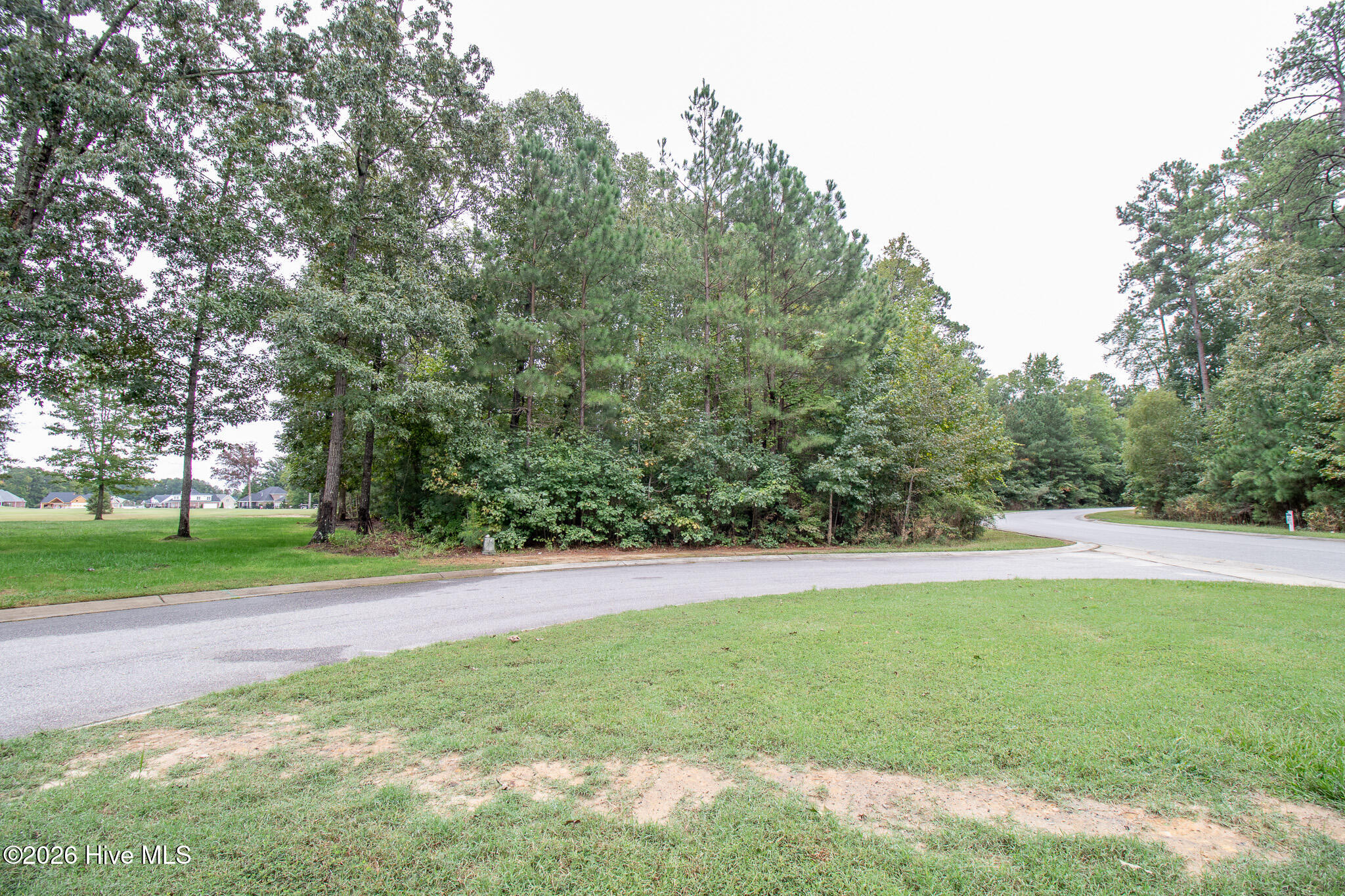 345 Great Glen Property Photo 2