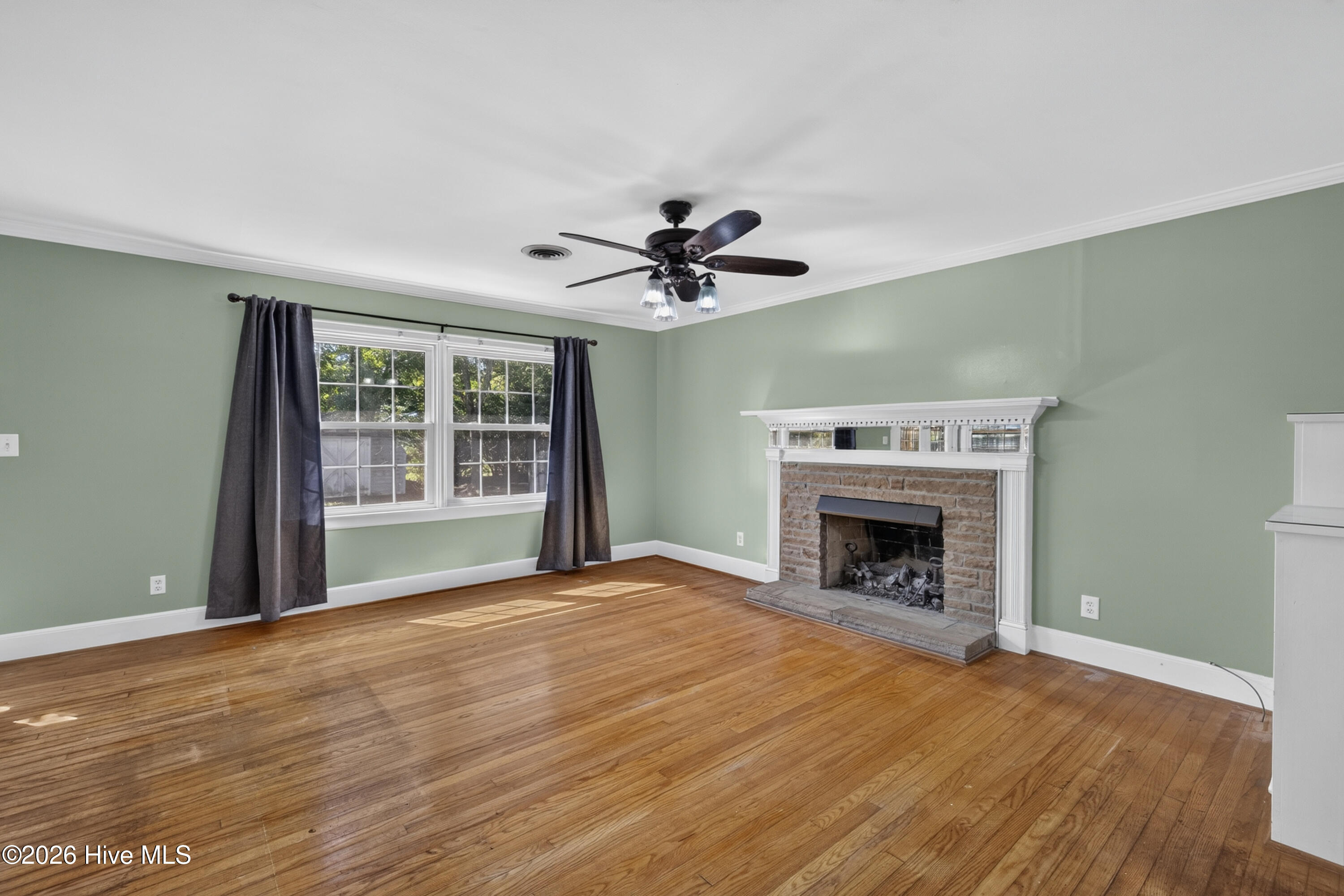 2414 Belvedere Drive Property Photo 8