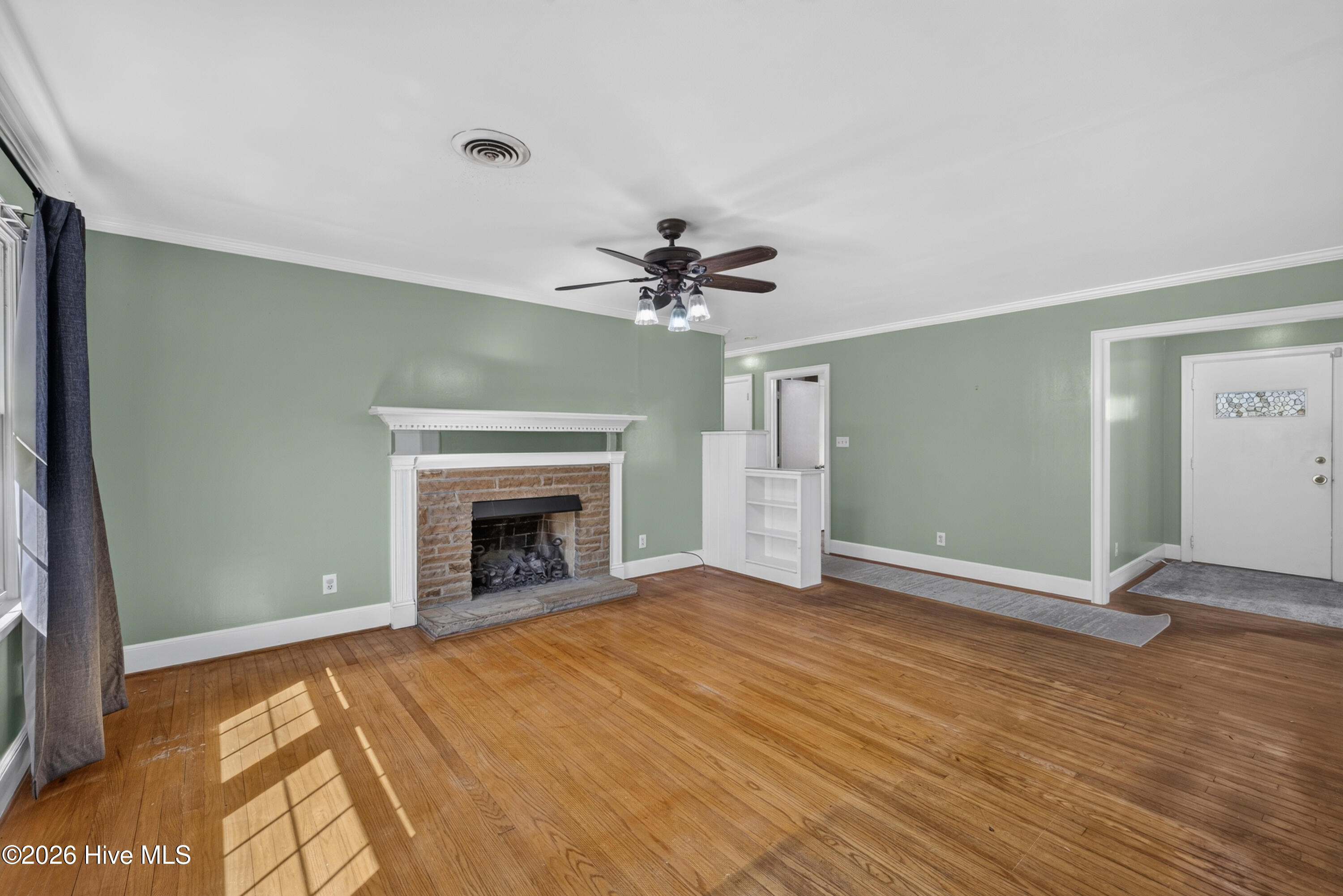 2414 Belvedere Drive Property Photo 9