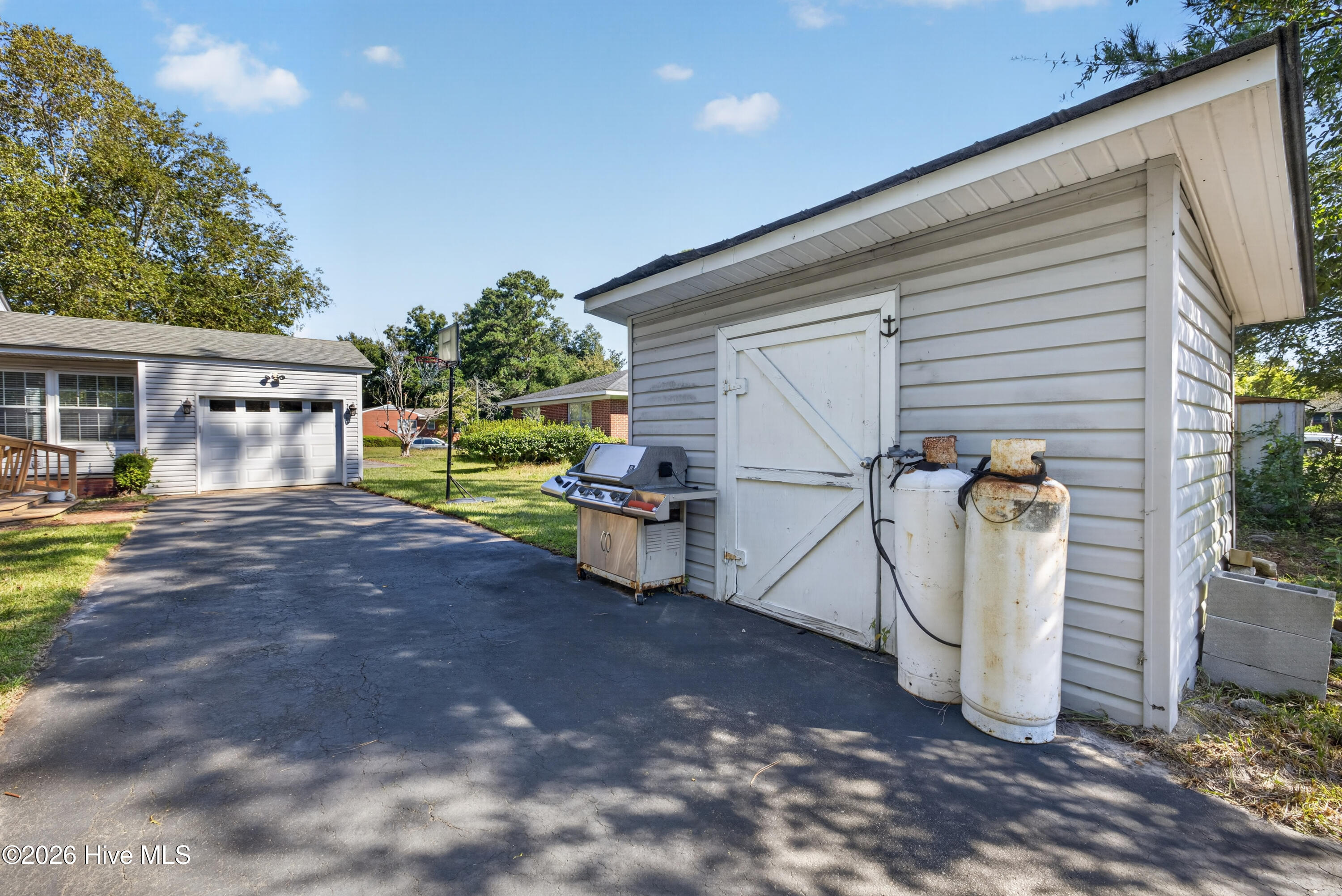 2414 Belvedere Drive Property Photo 30