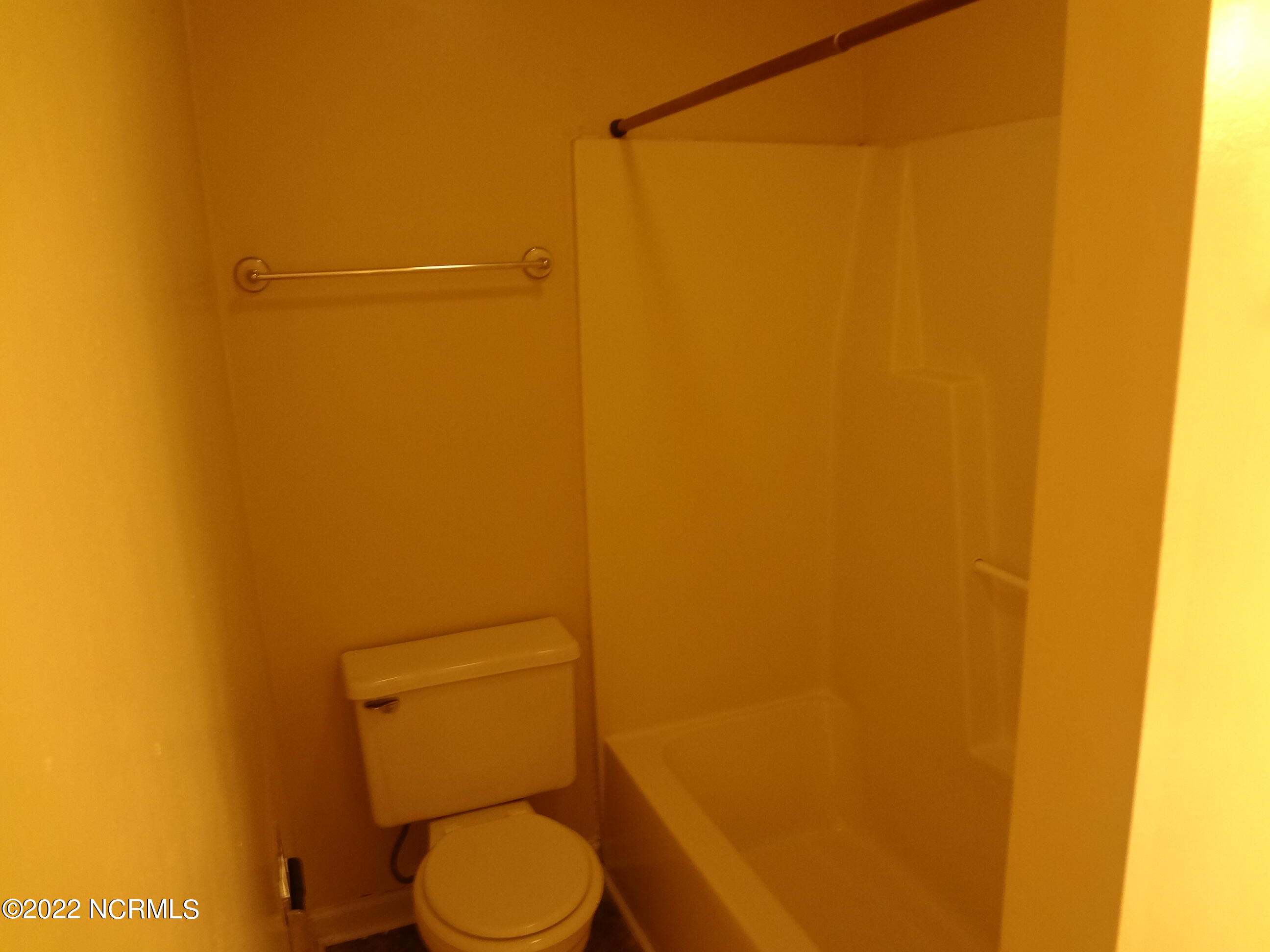 135 W Victoria Court B Property Photo 22
