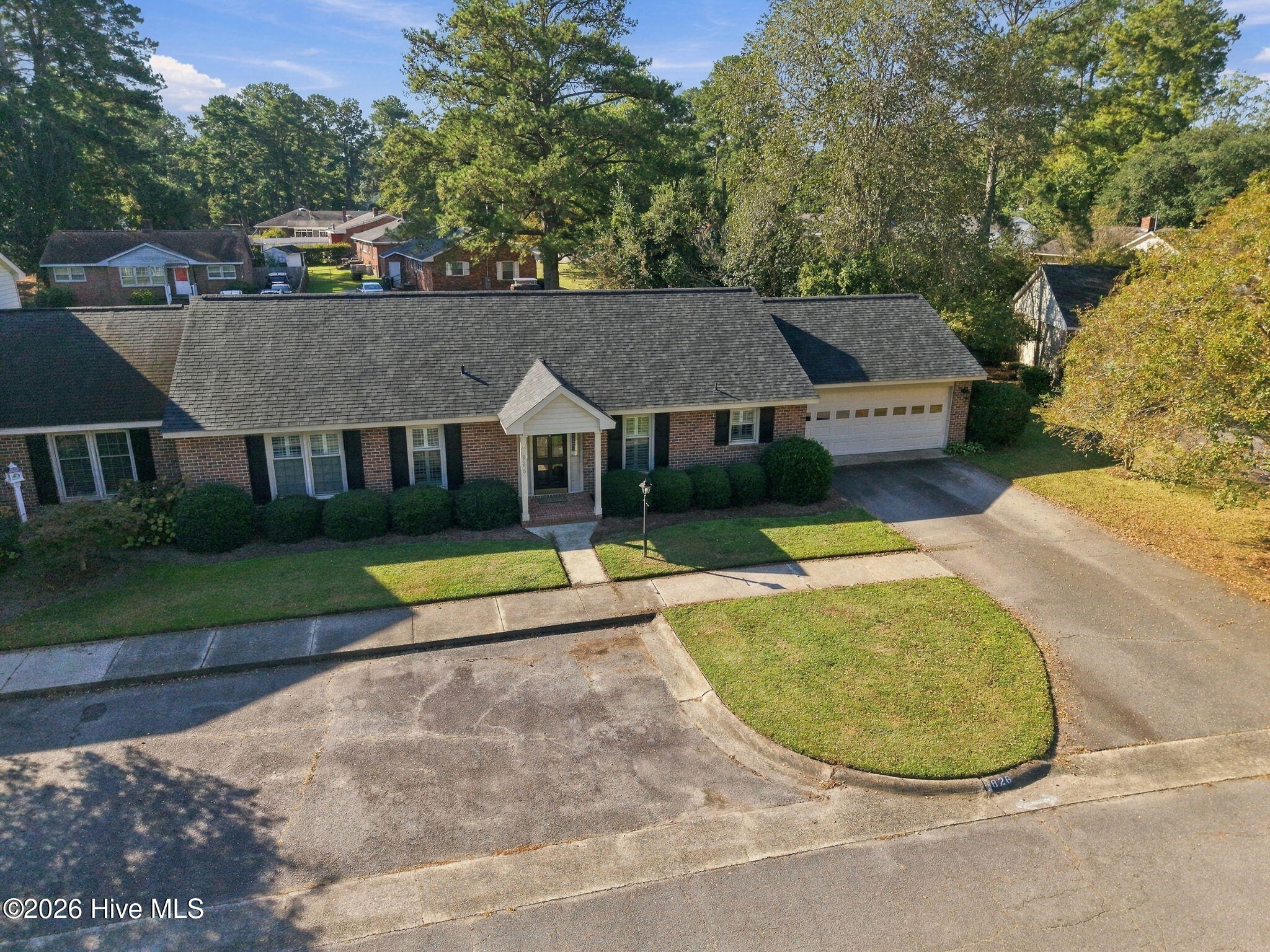 826 Westminster Lane Property Photo 3