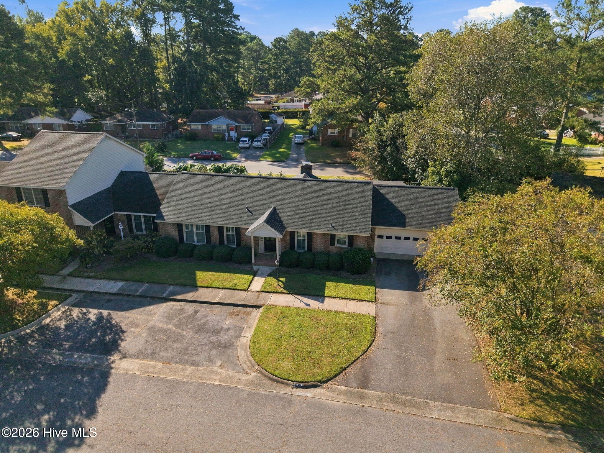 826 Westminster Lane Property Photo 4