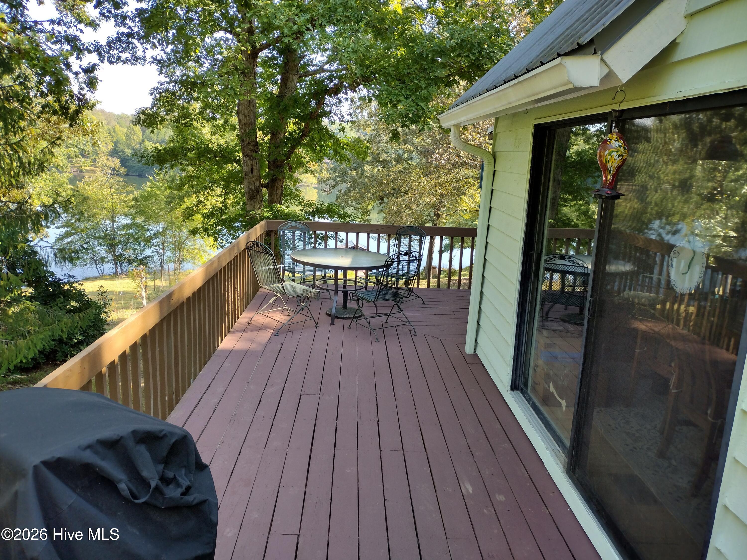 33 Lake Wells Terrace Property Photo 15