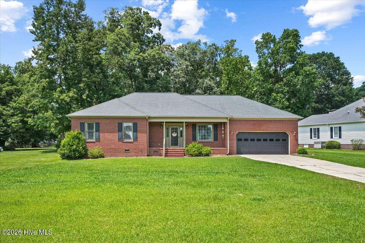 405 N Pointe Drive Property Photo 1