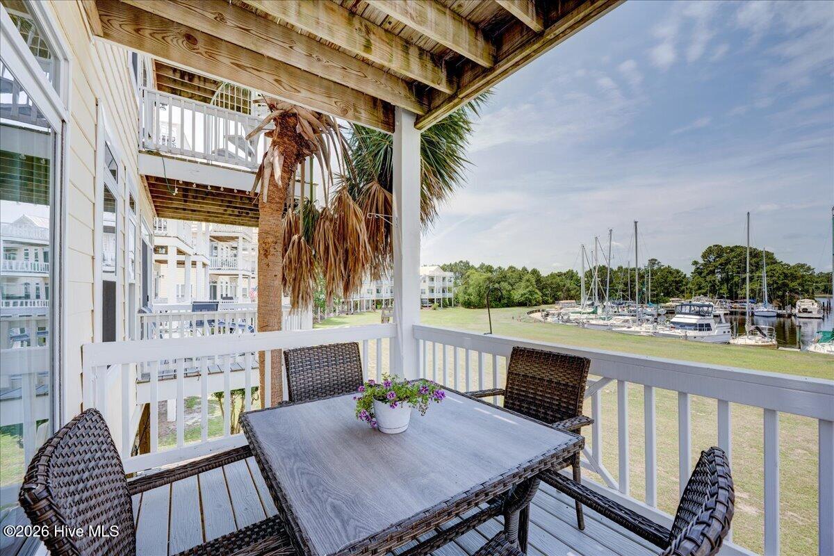 4016 Marina Townes Drive Property Photo 11