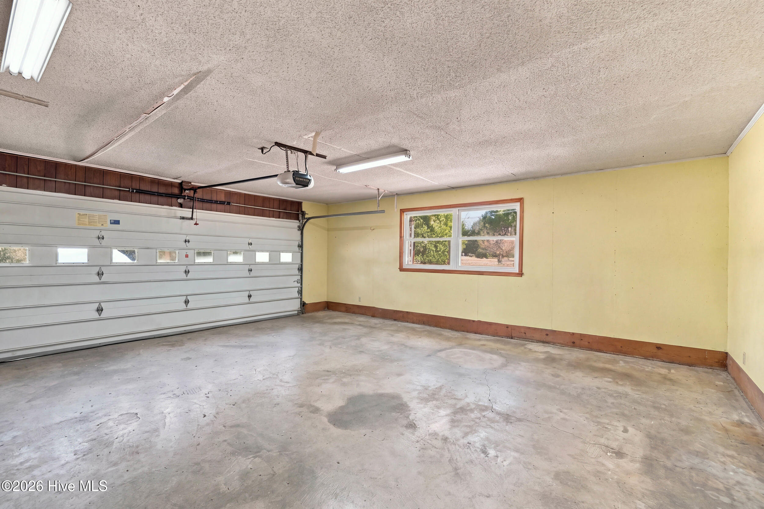 564 Old Folkstone Road Property Photo 31