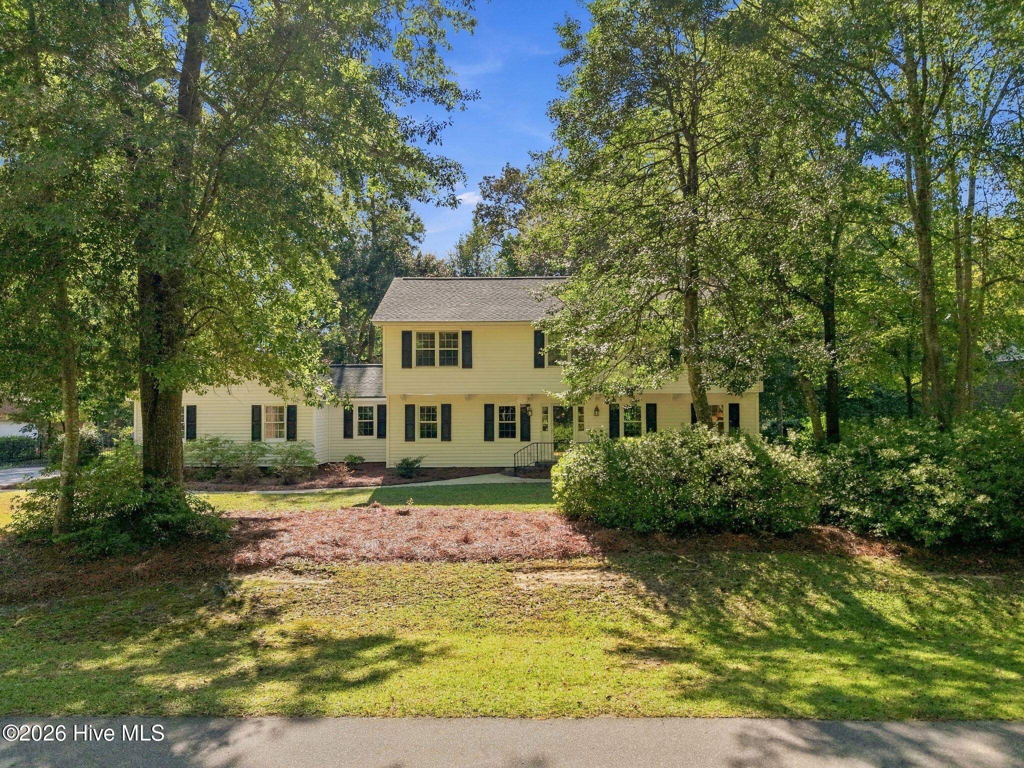 423 Lee Street Property Photo 5