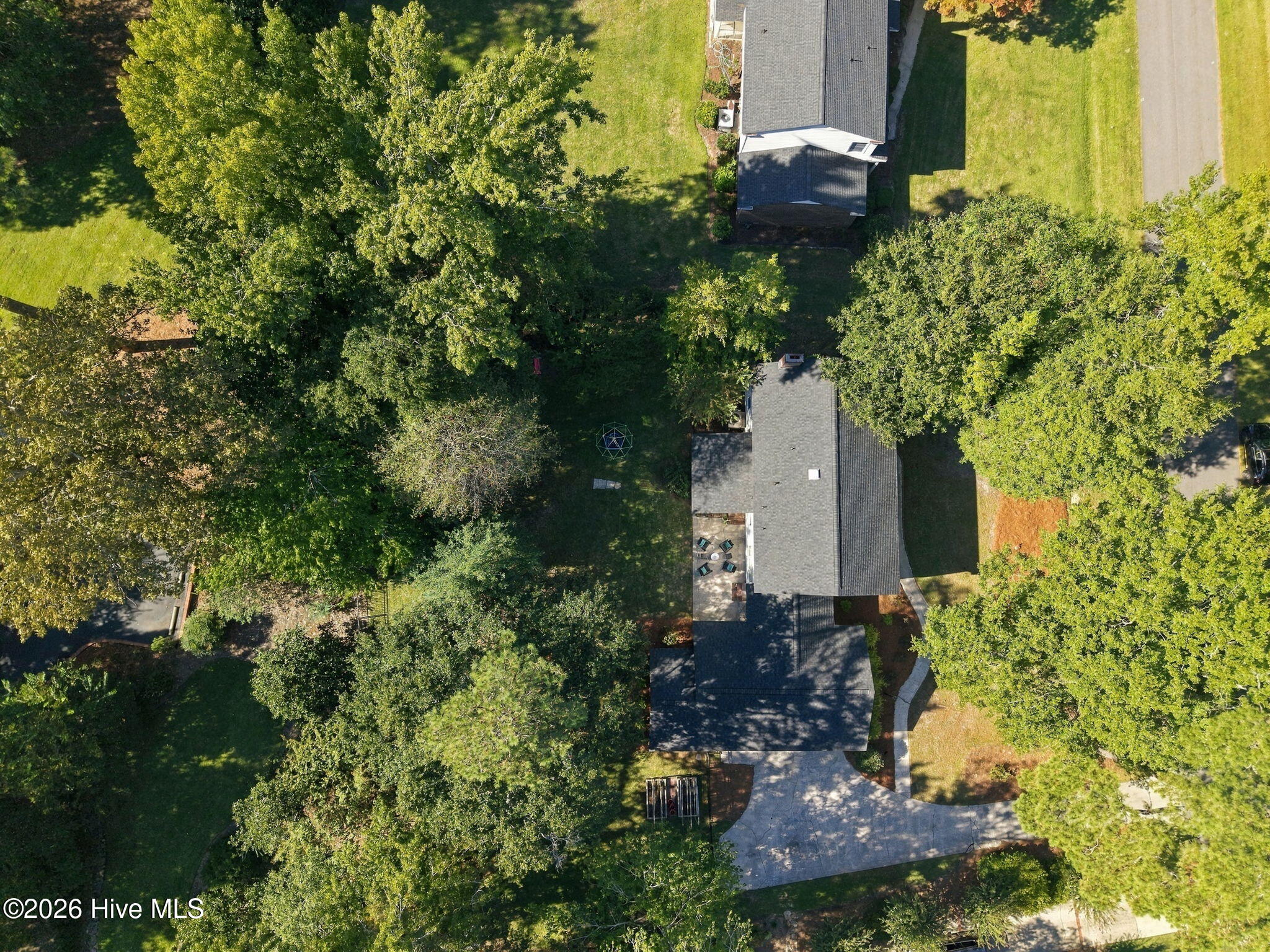 423 Lee Street Property Photo 6