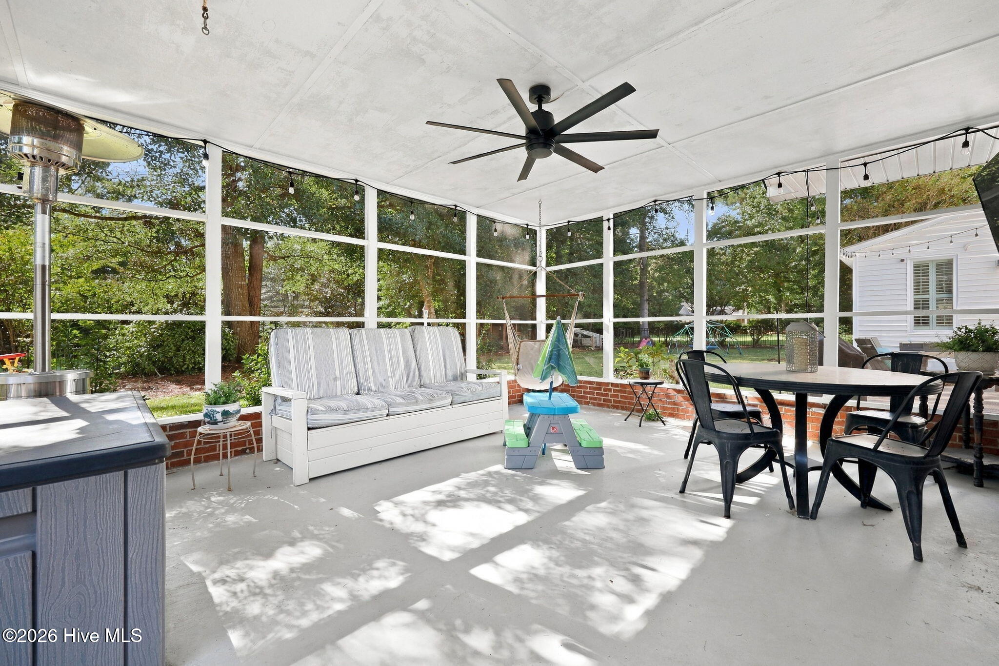 423 Lee Street Property Photo 53
