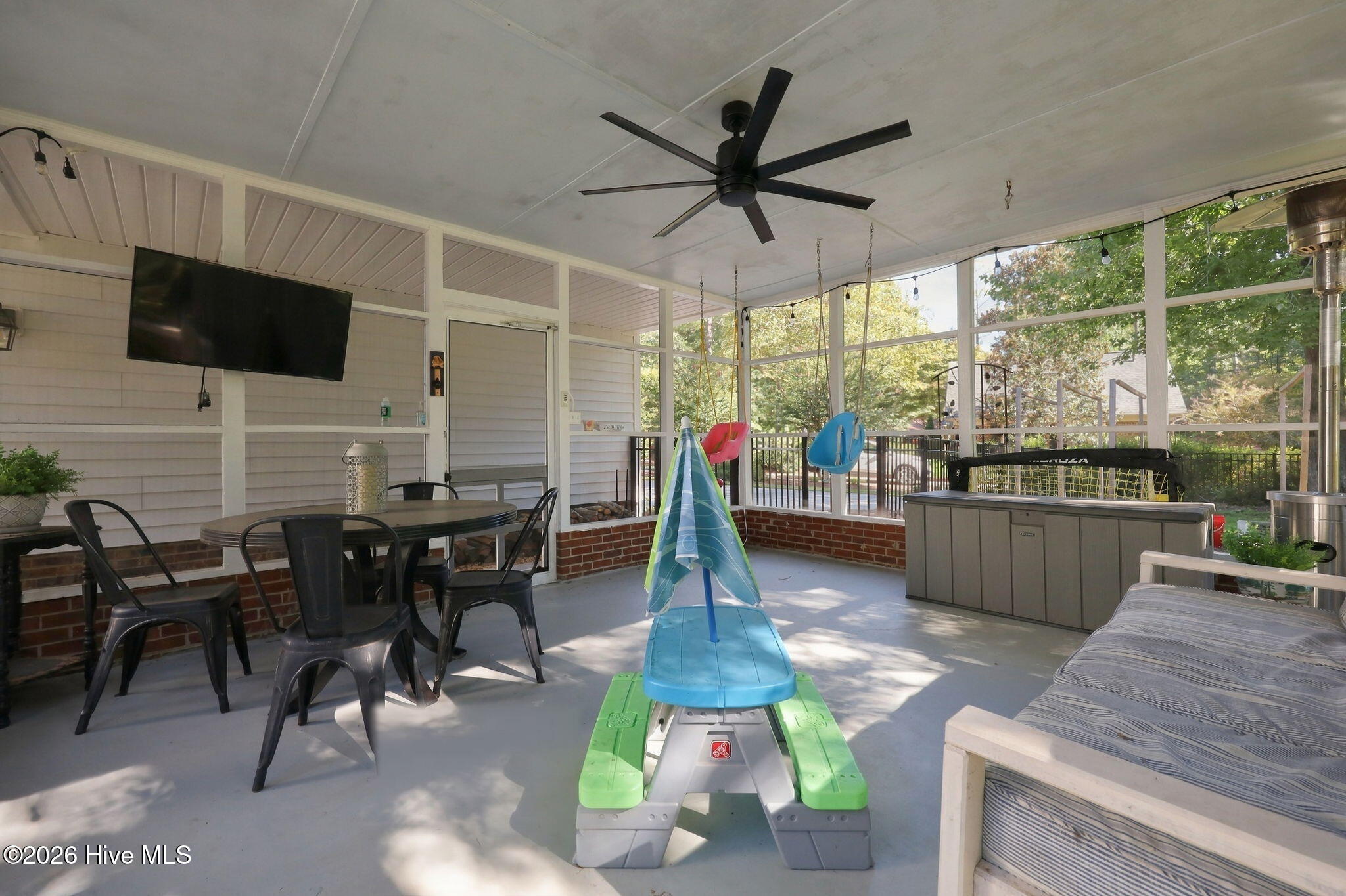 423 Lee Street Property Photo 54