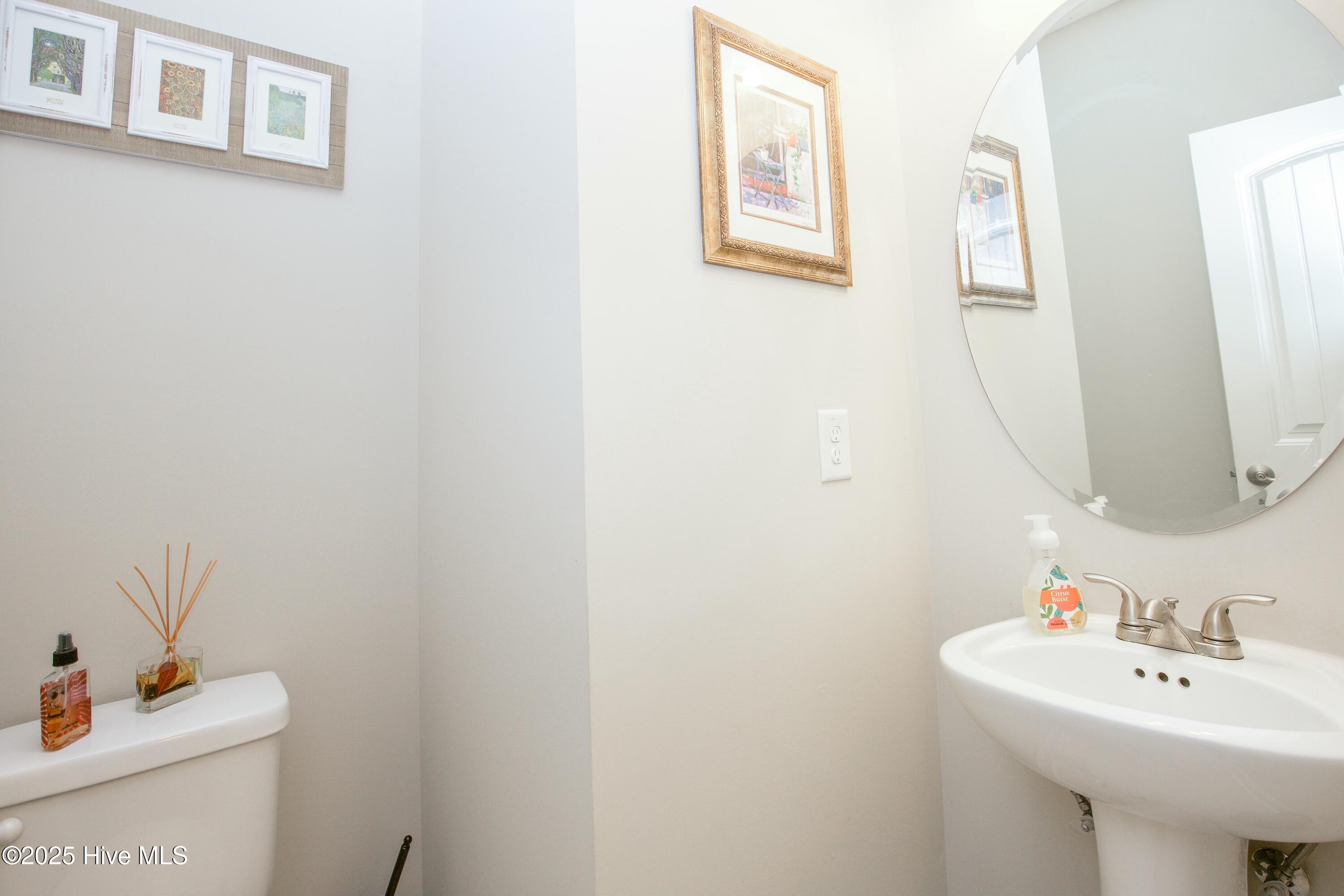 190 Dicks Hill Road Property Photo 13