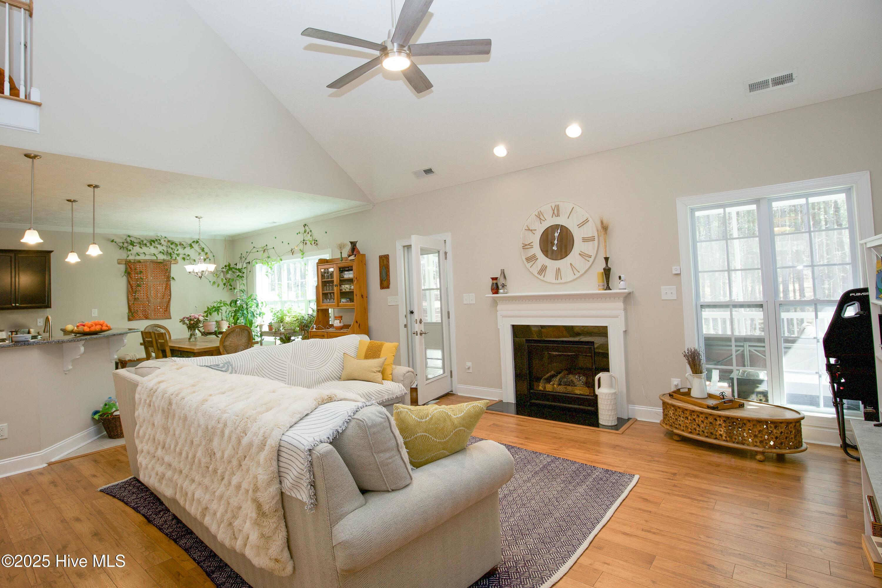 190 Dicks Hill Road Property Photo 15