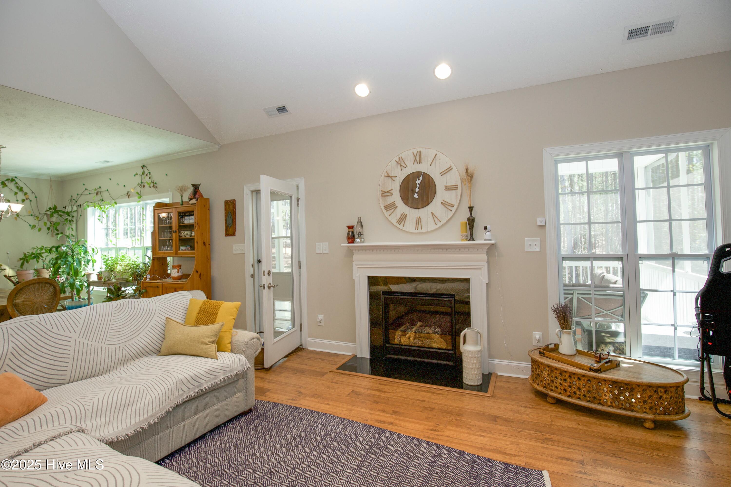 190 Dicks Hill Road Property Photo 16