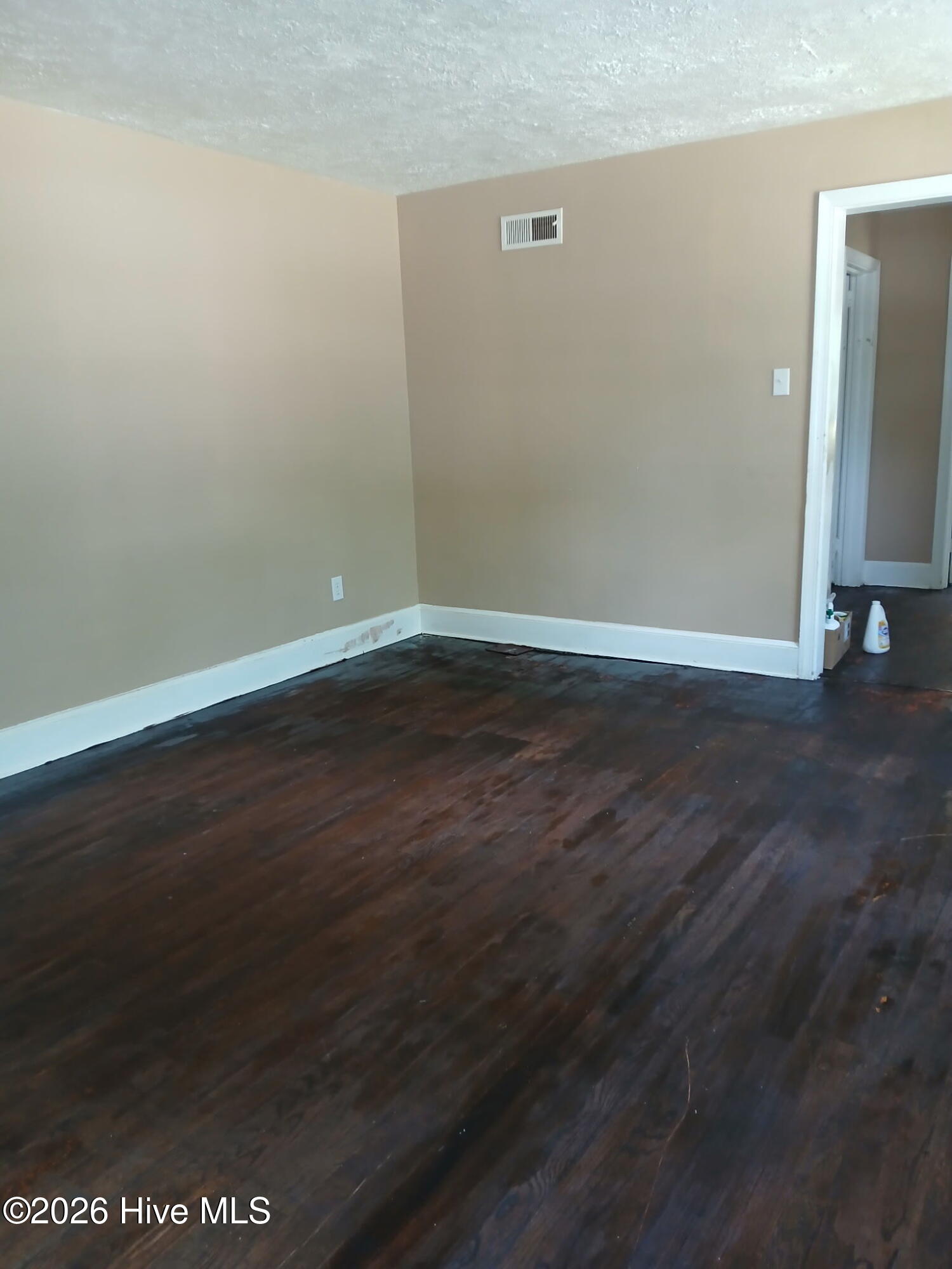 306 S Jefferson Avenue S Property Photo 5