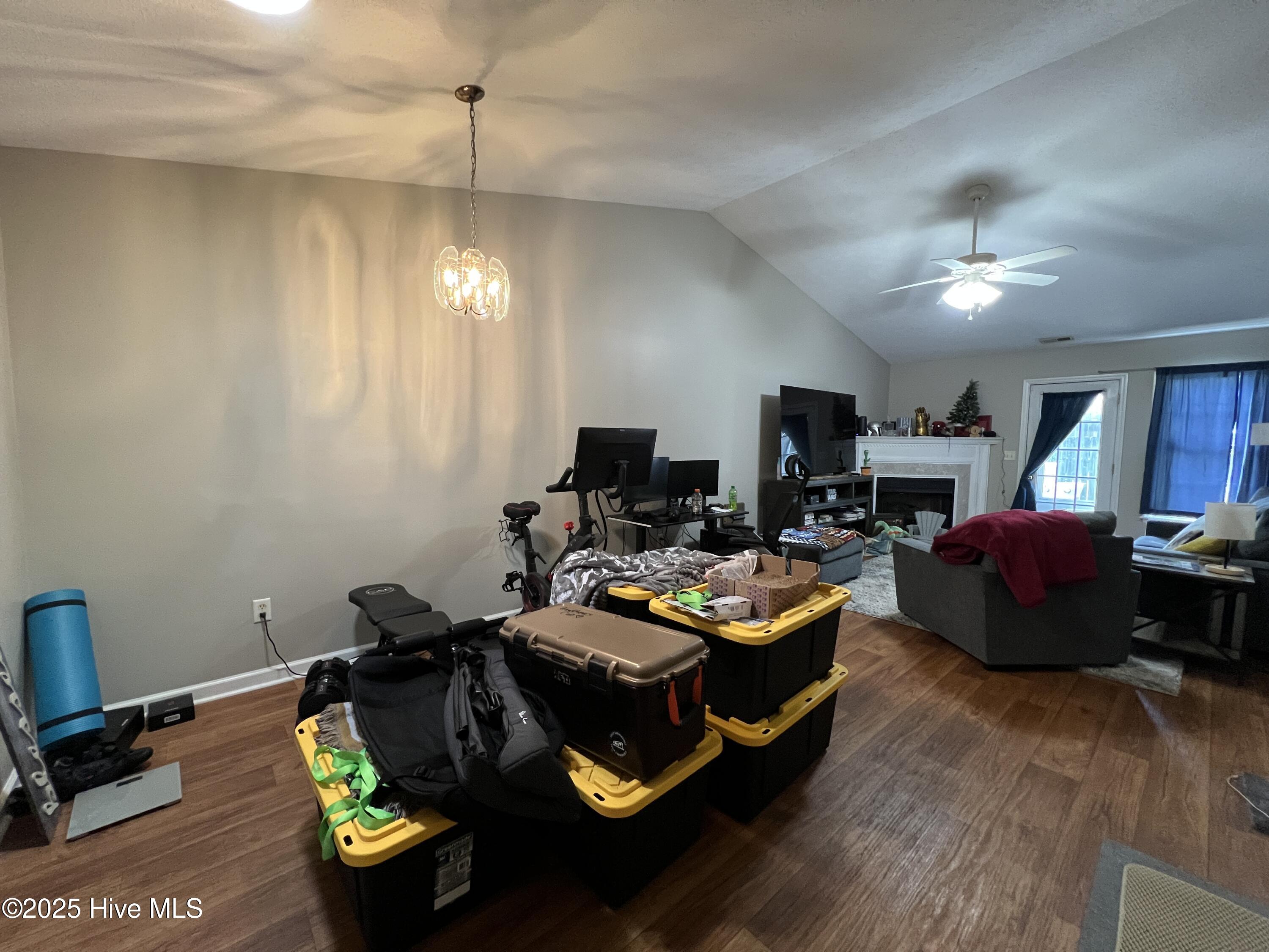 227 John Court Property Photo 5