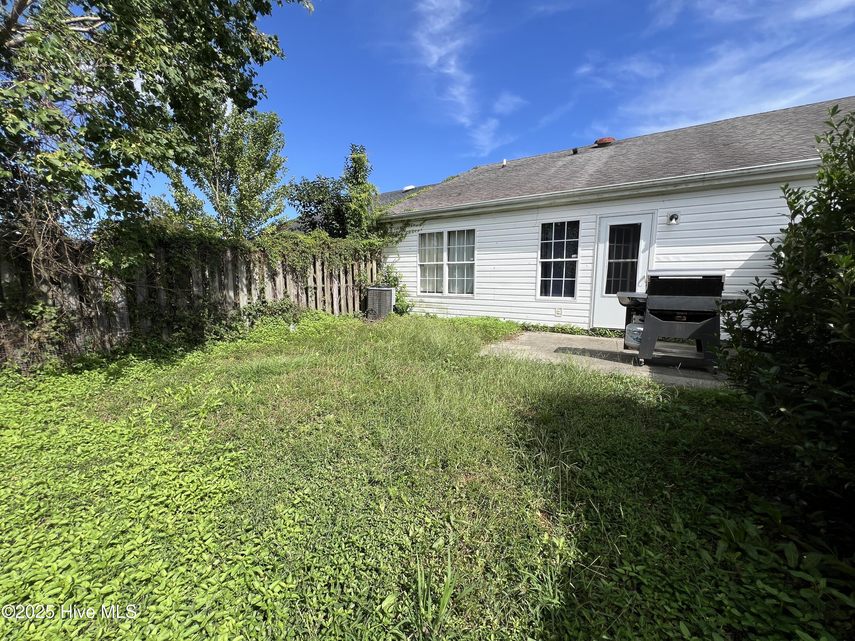 227 John Court Property Photo 14