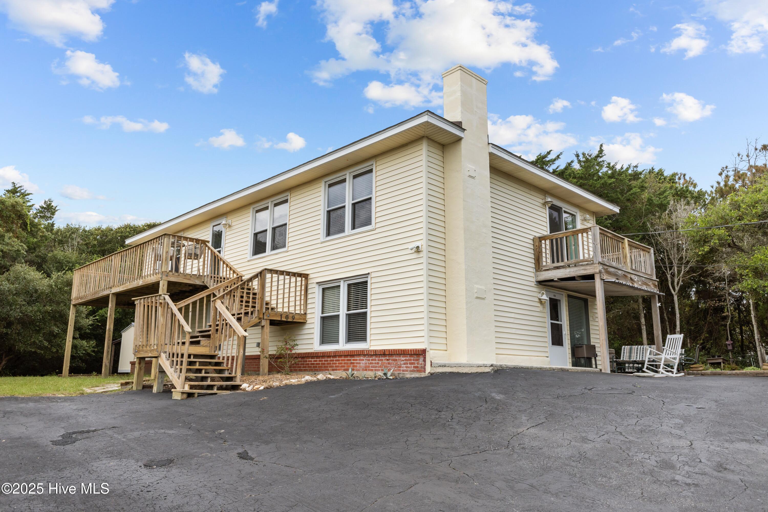 109 Yaupon Drive Property Photo 39