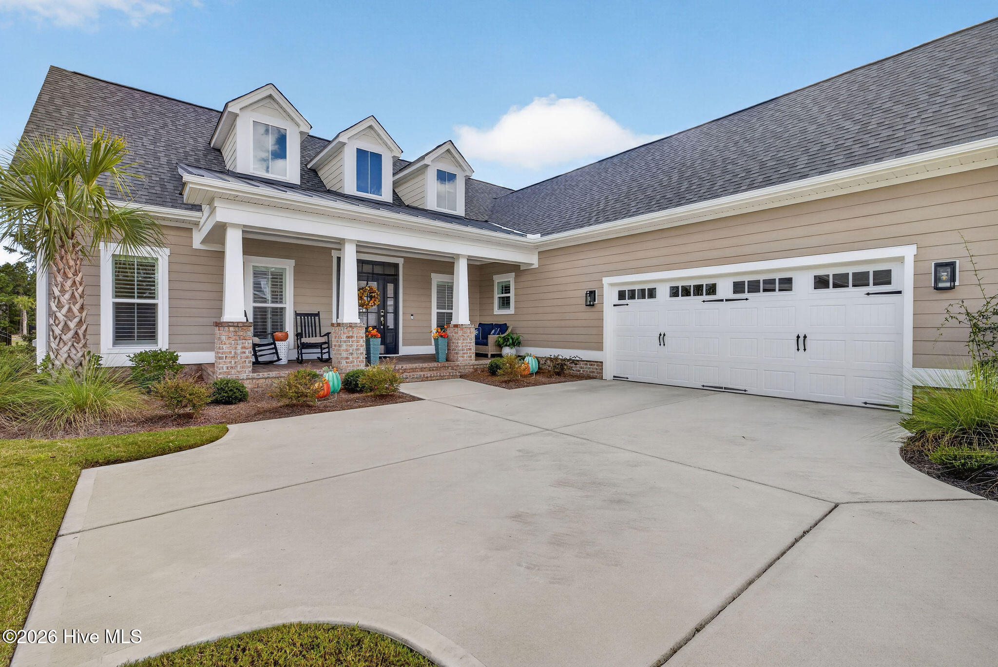9170 Crossbill Drive Property Photo 4