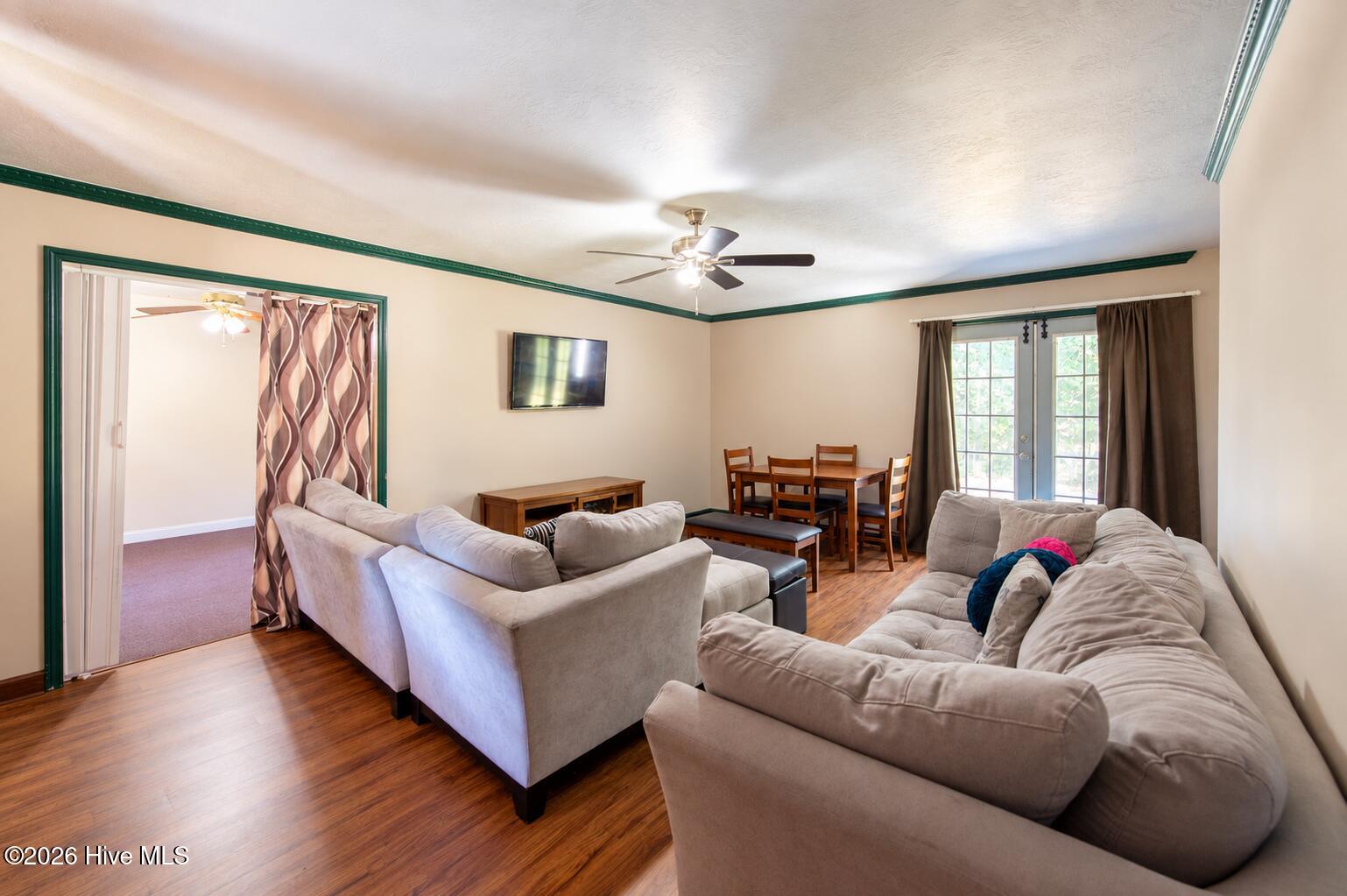 521 Dove Street Property Photo 3