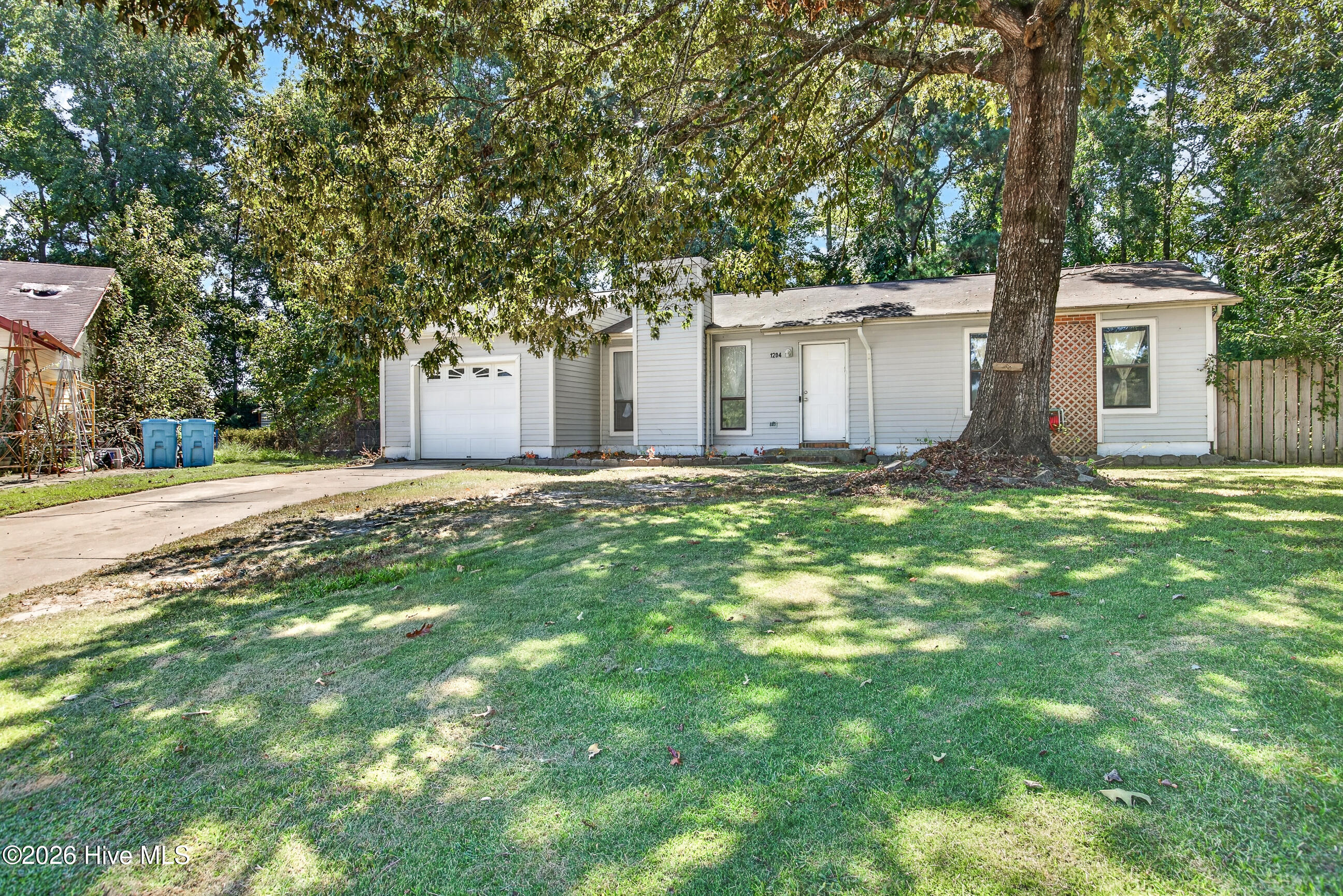 1204 Spring Villa Court Property Photo 4