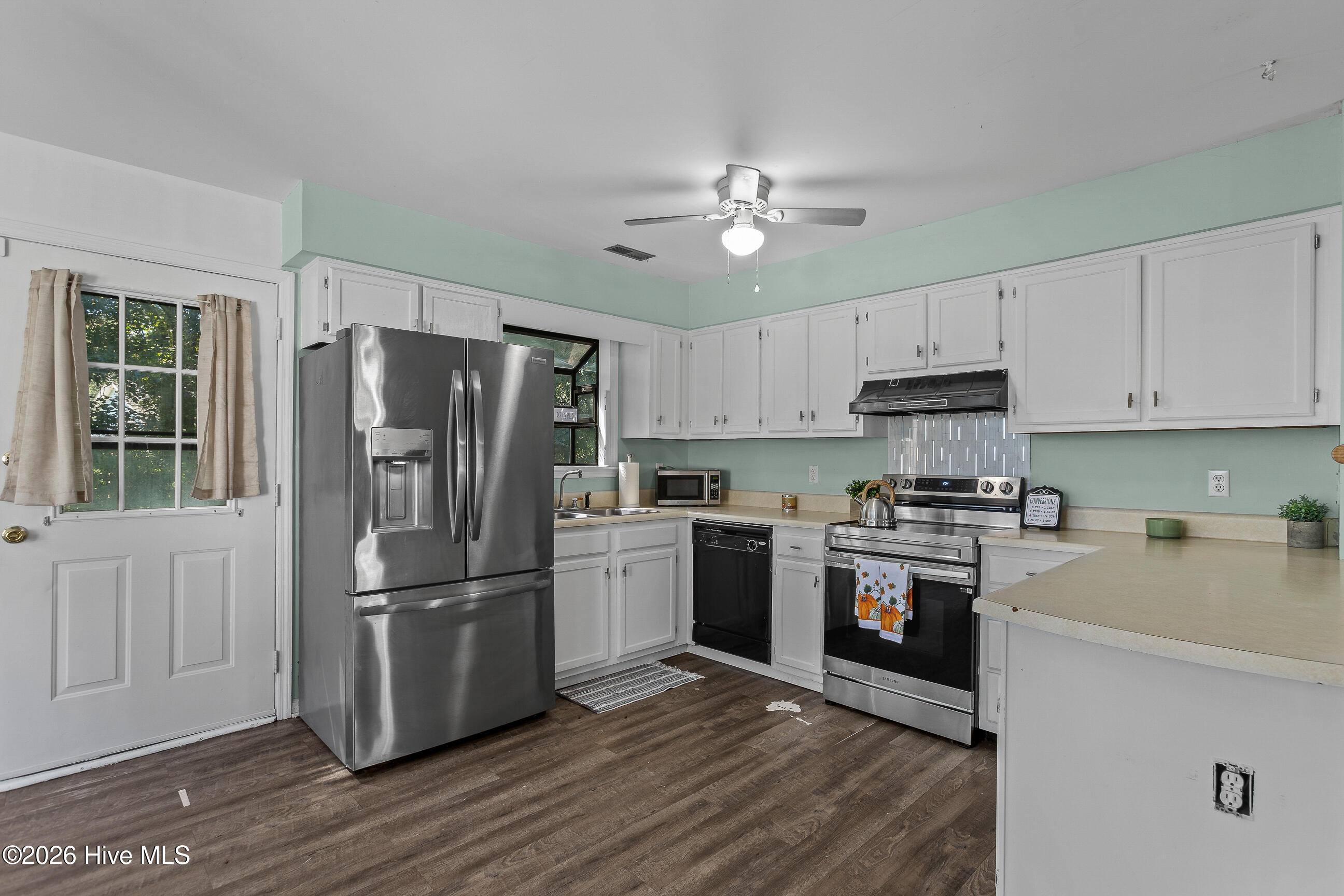 1204 Spring Villa Court Property Photo 10