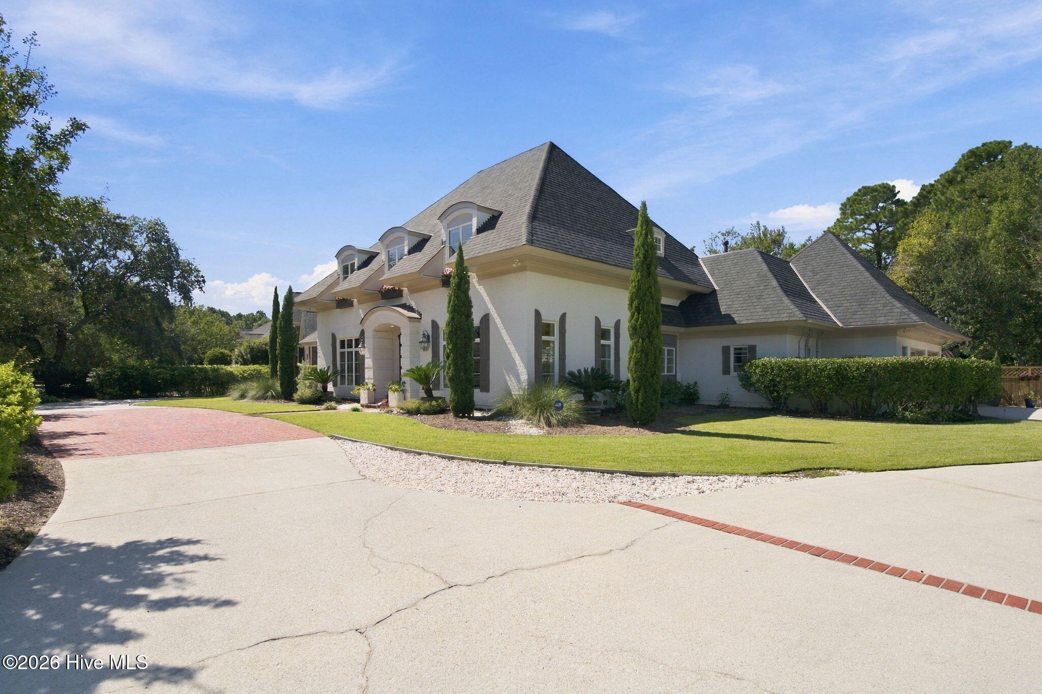 2116 Ascott Place Property Photo 6