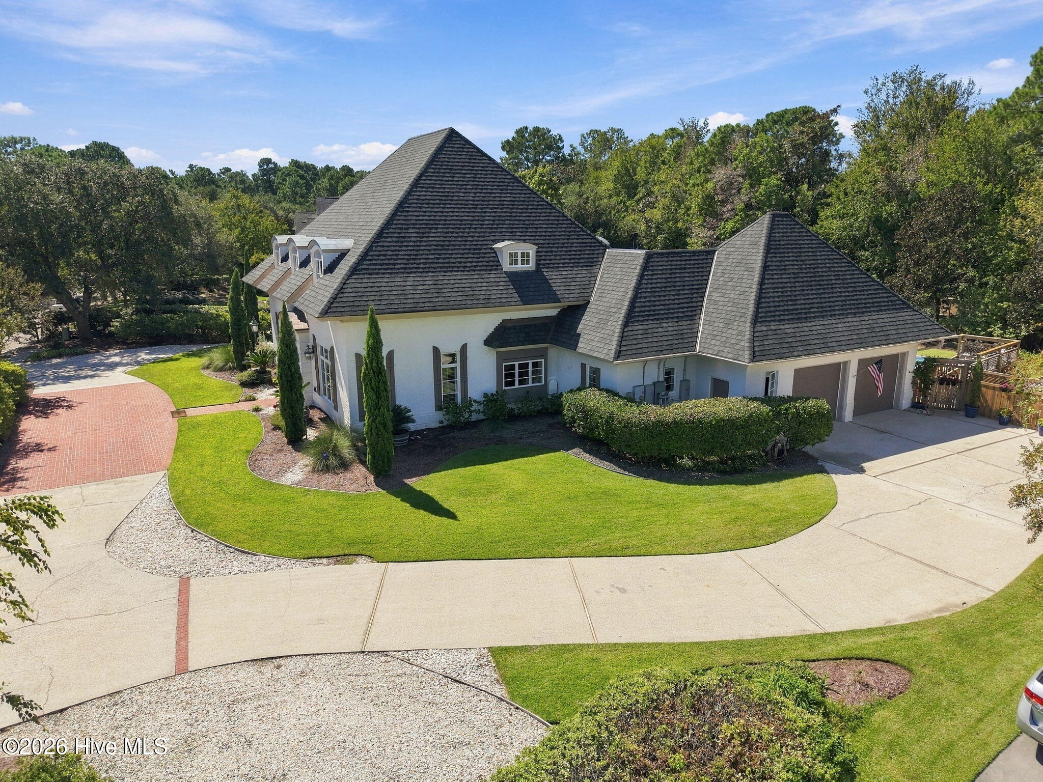 2116 Ascott Place Property Photo 8