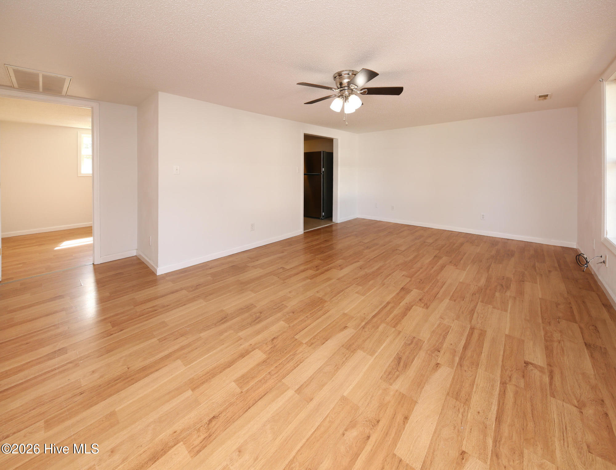 111 Coopers Lane E Property Photo 2