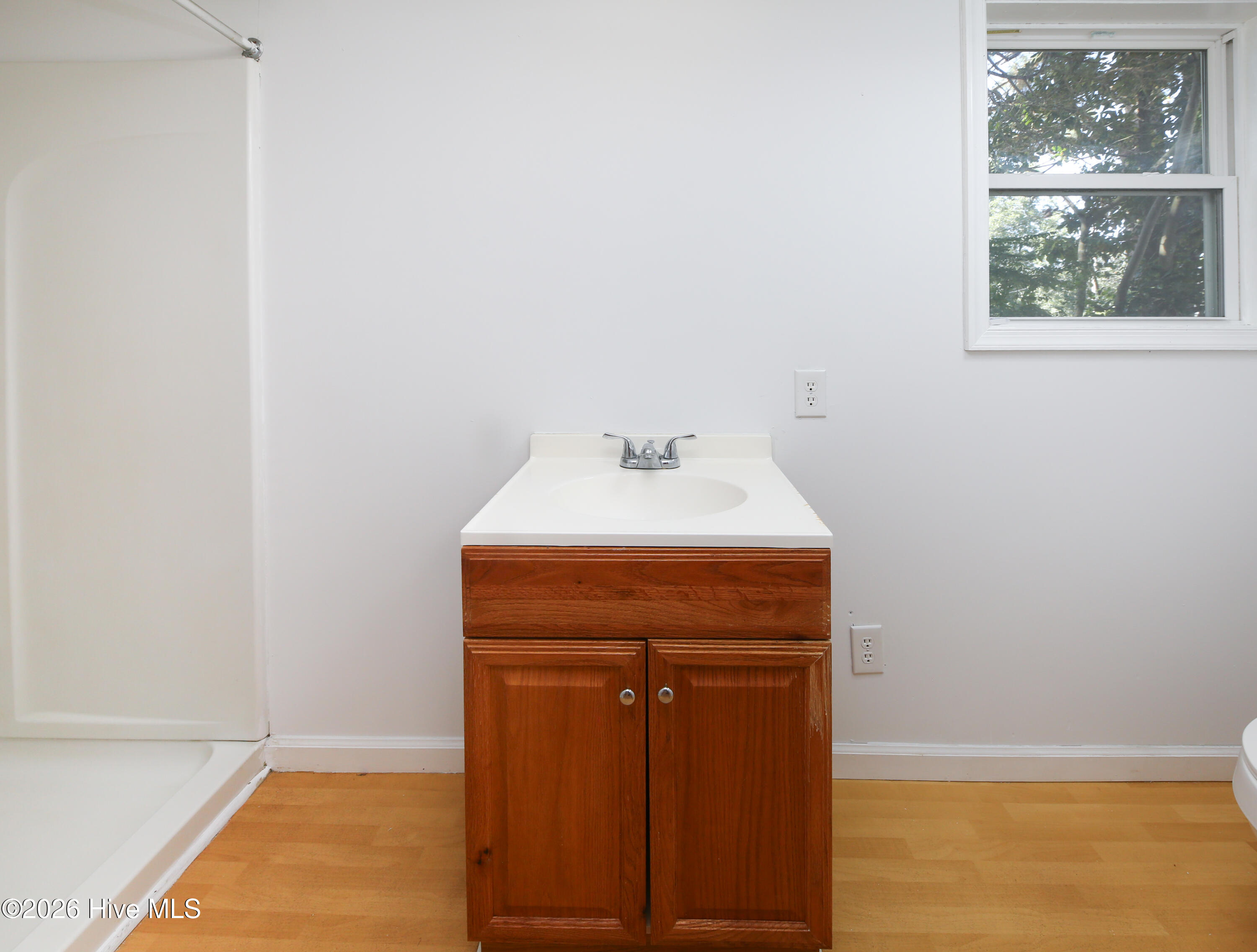 111 Coopers Lane E Property Photo 12