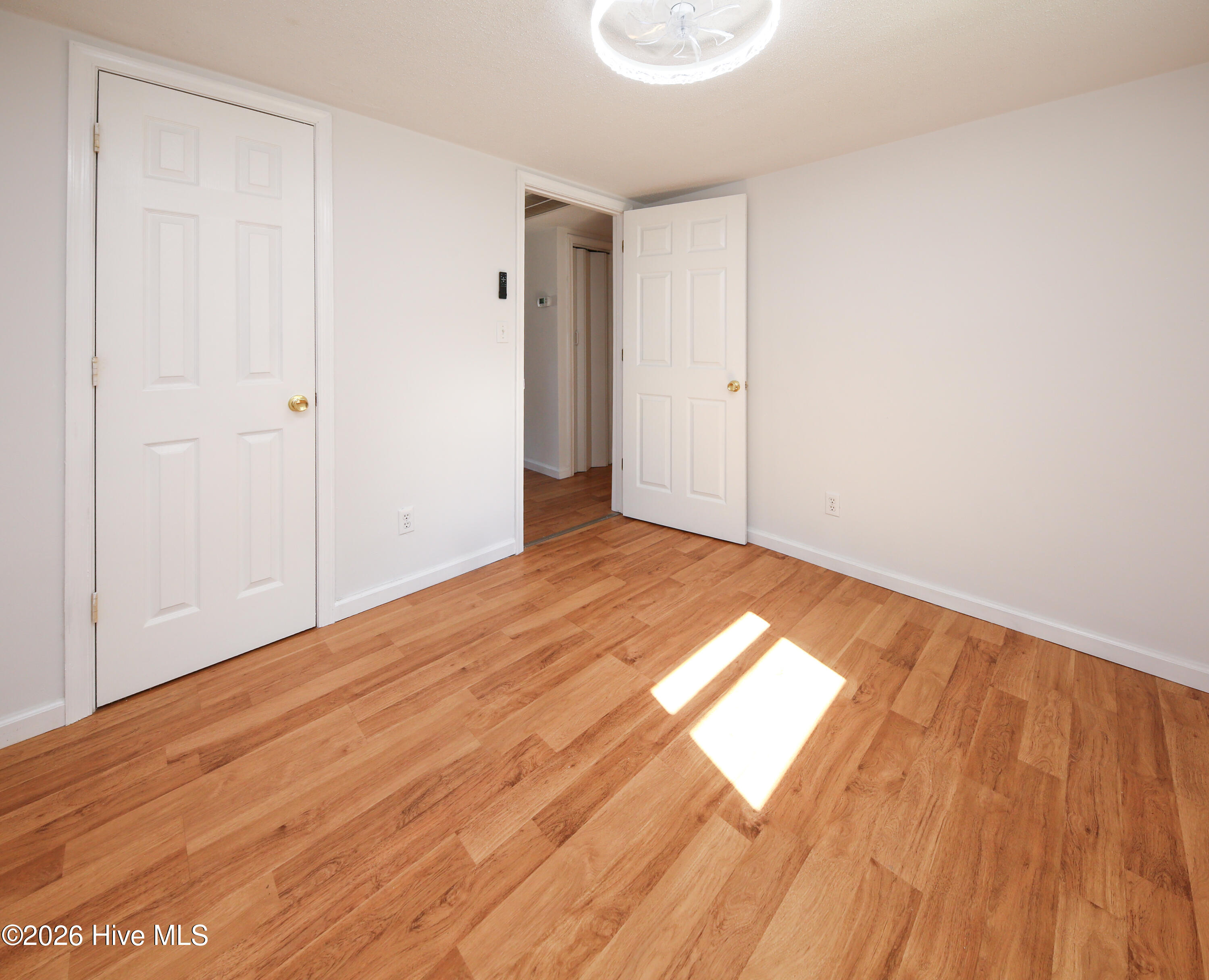 111 Coopers Lane E Property Photo 15