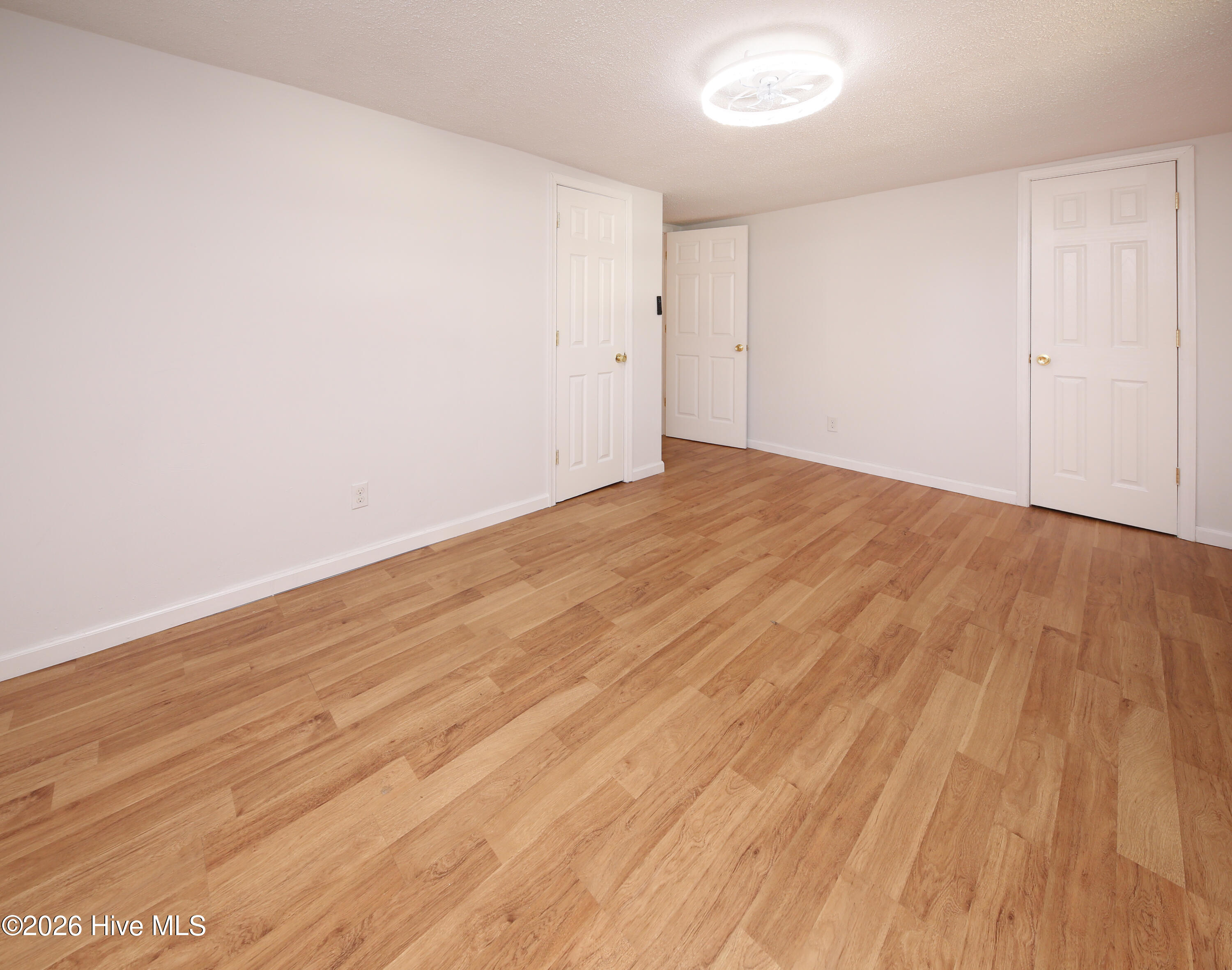 111 Coopers Lane E Property Photo 18