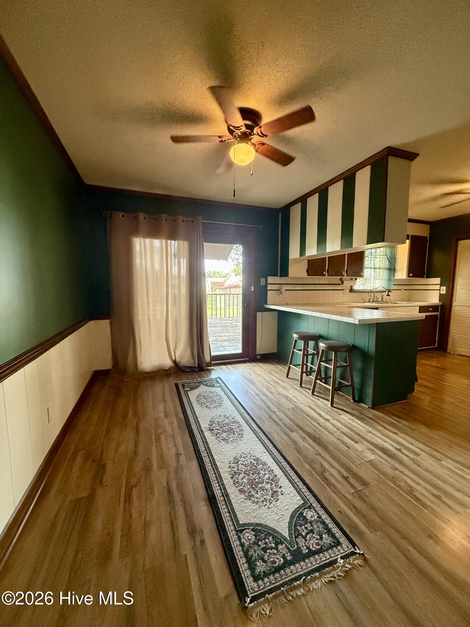 1122 Pineview Road Property Photo 10