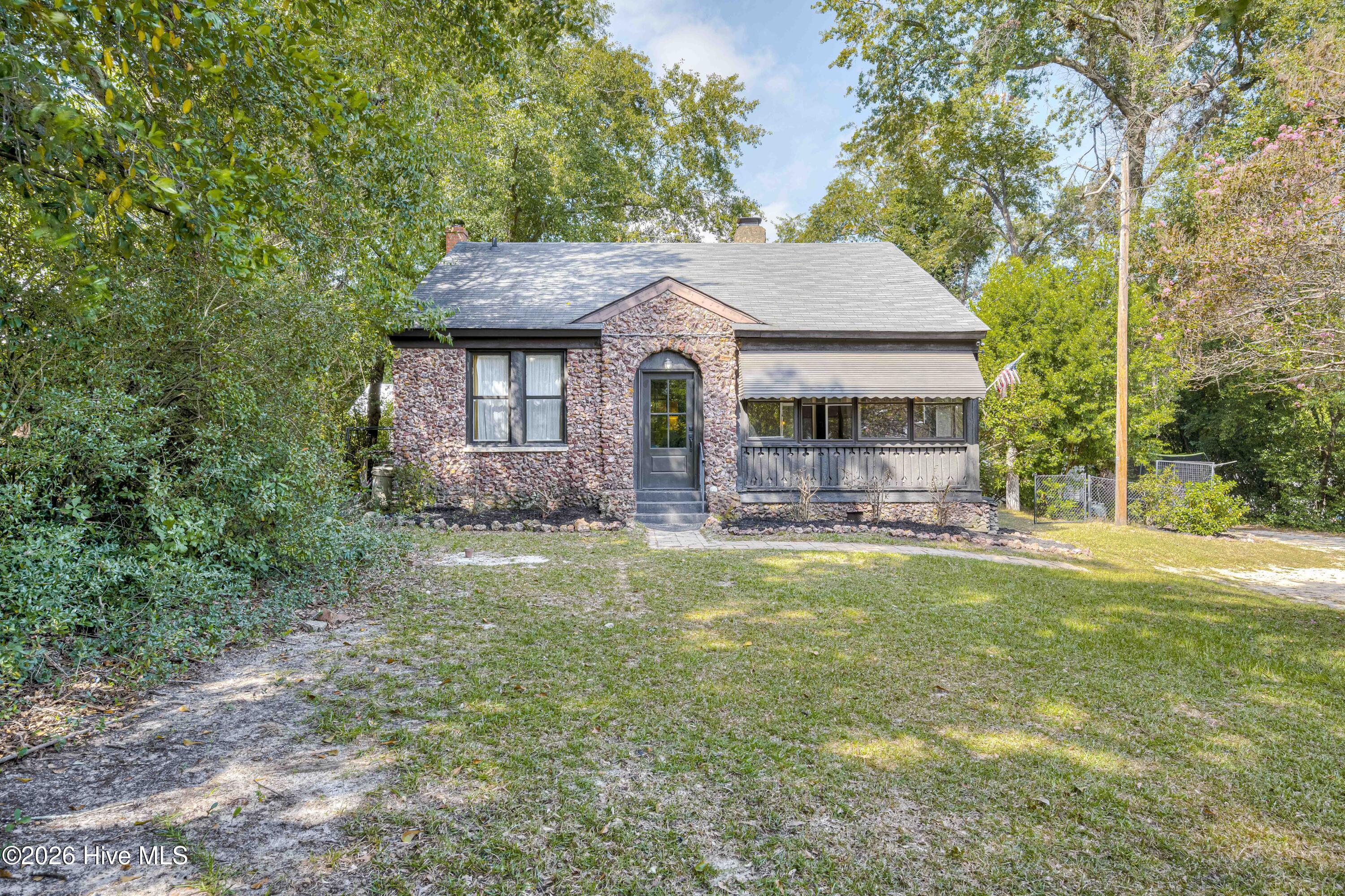 1501 Troupe Street Property Photo 1