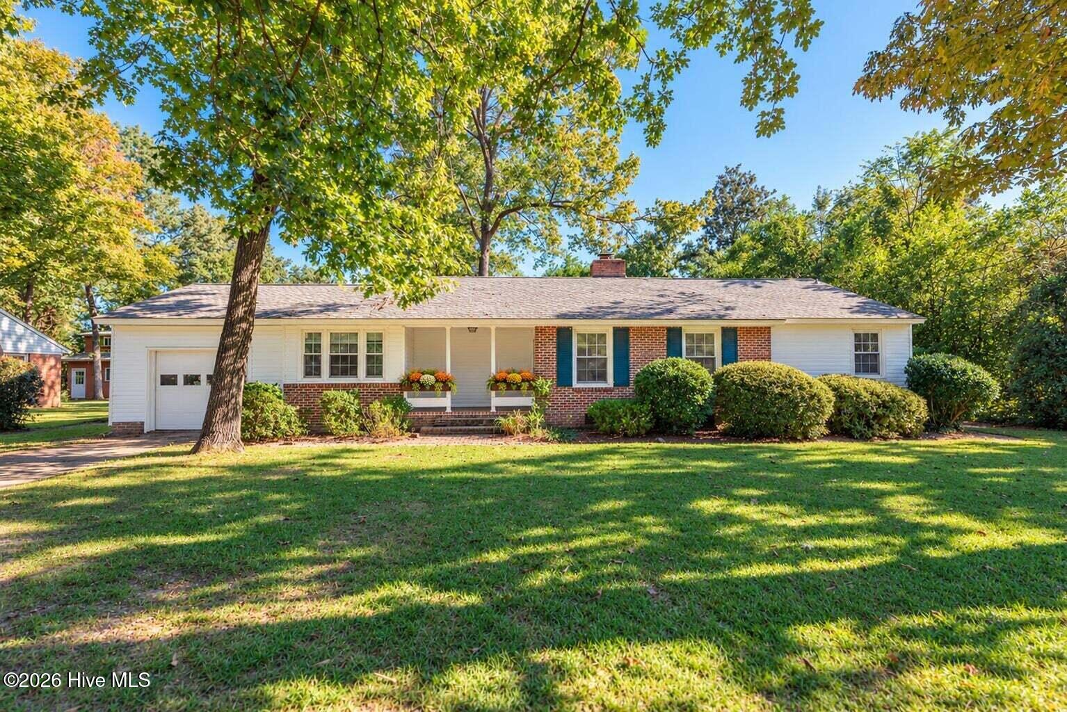 116 Dunbarton Circle Se Property Photo 1