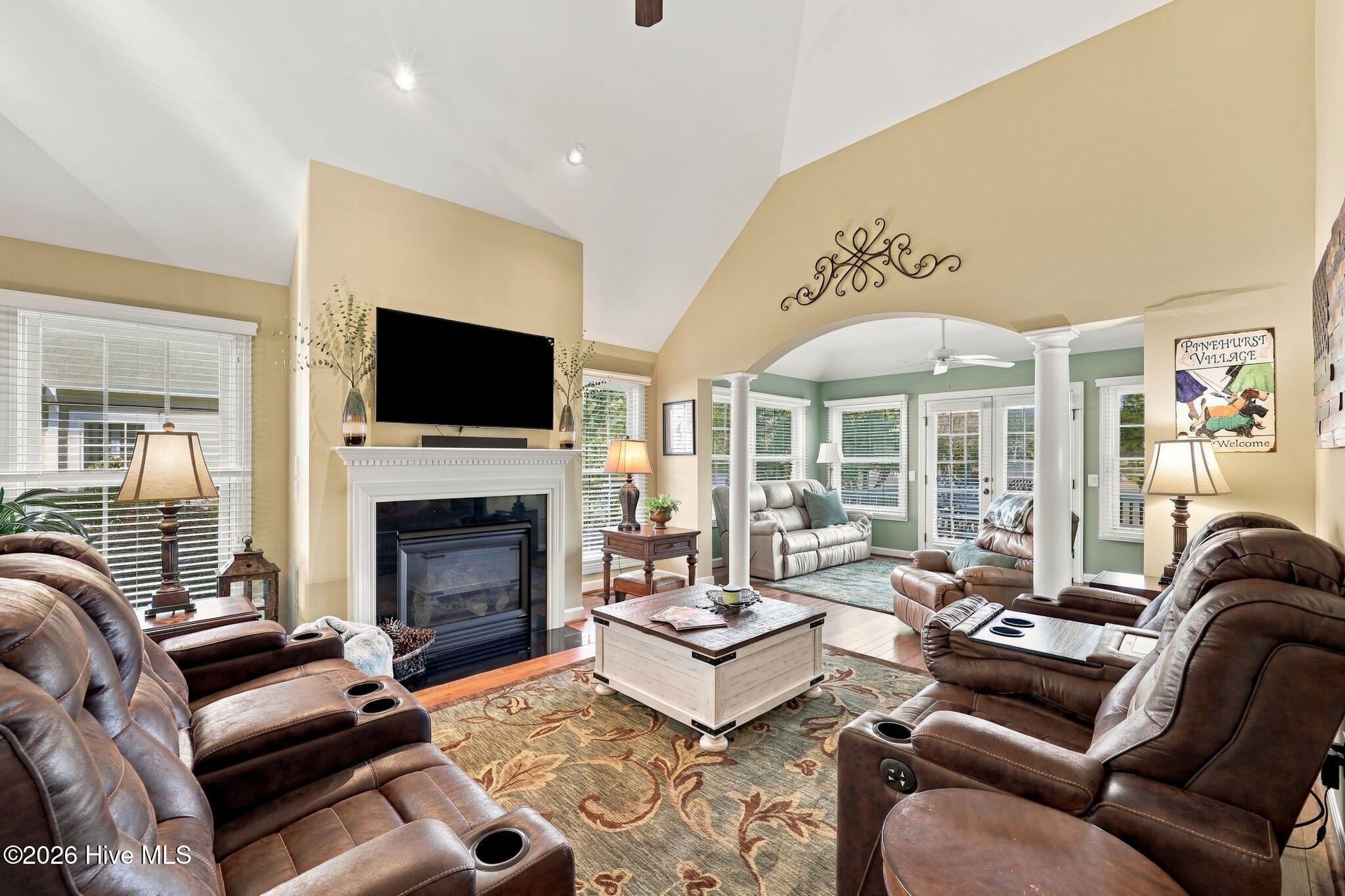 519 Cottage Lane Property Photo 3
