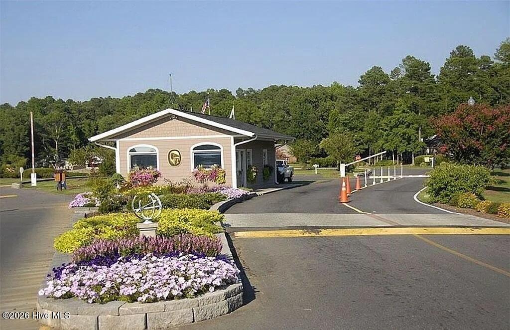 83 Traceway Property Photo 24