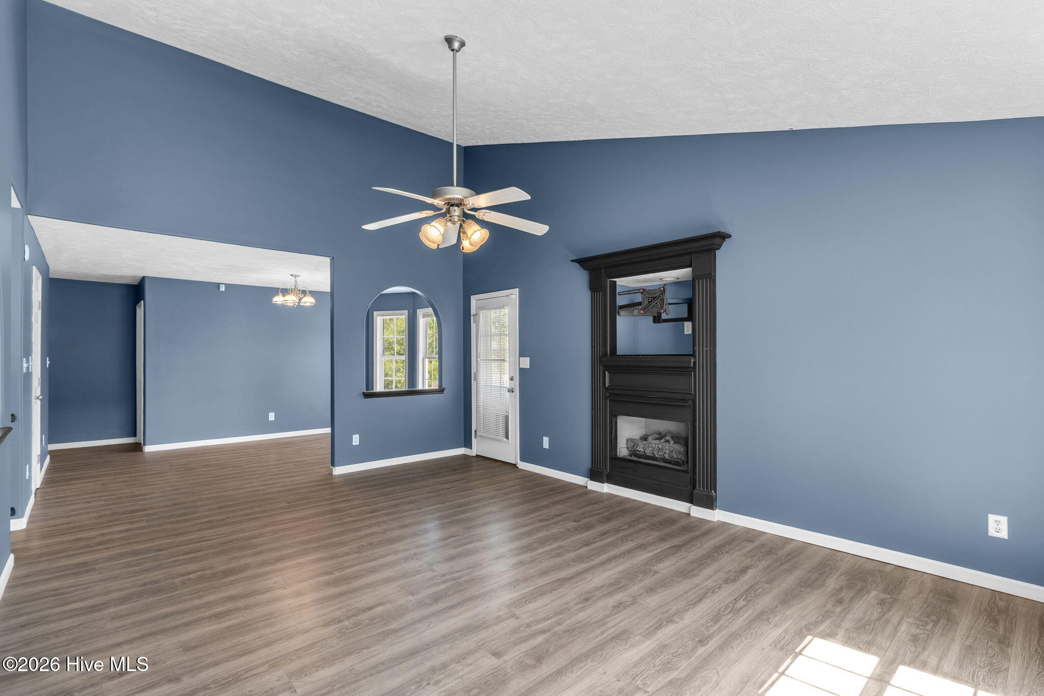 7732 Redwood Avenue Property Photo 7