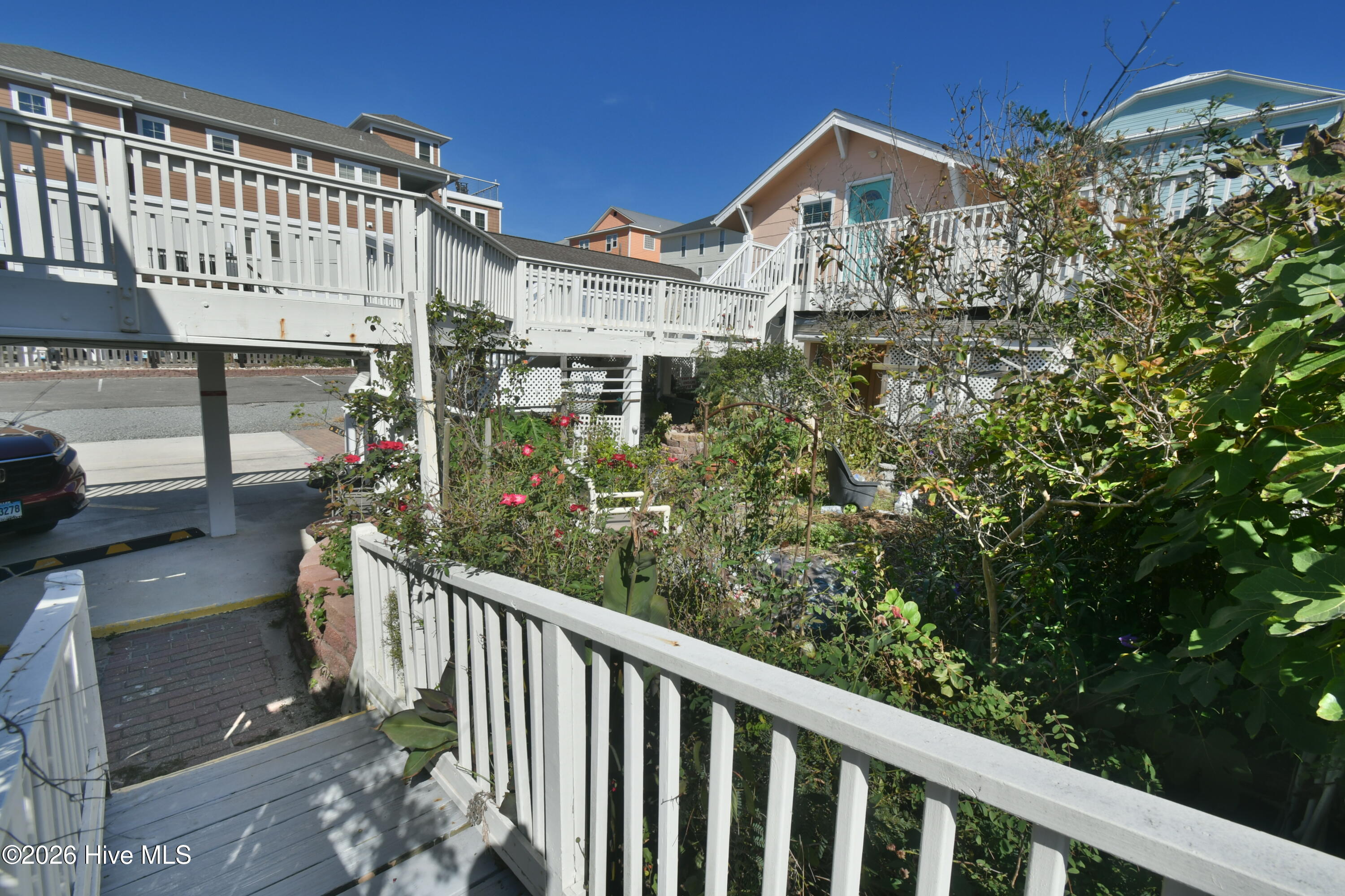 616 Carolina Beach Avenue S Property Photo 17